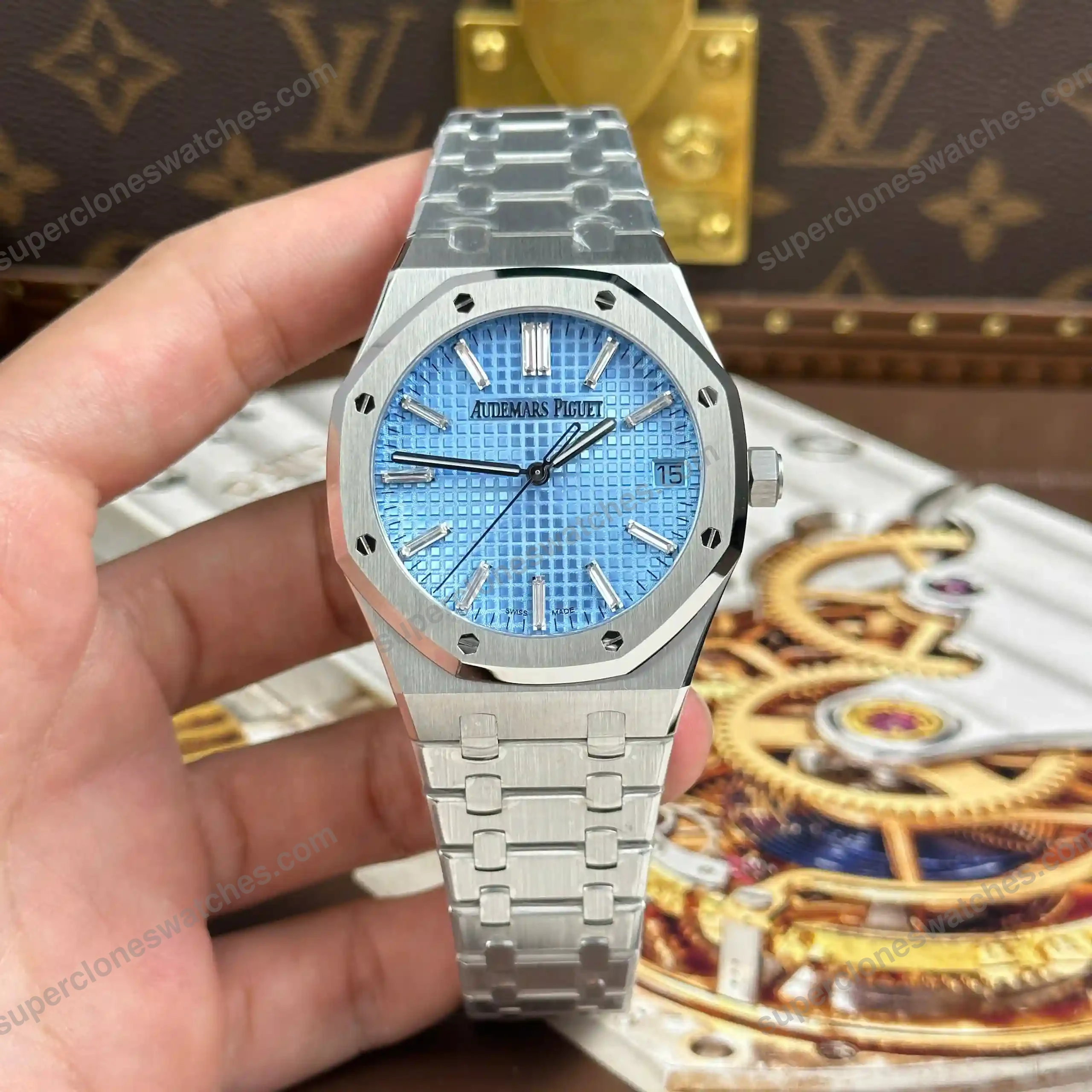 Super-Clone-Audemars-Piguet-Royal-Oak-Selfwinding-Special-Edition-15510BC.OO_.132-3