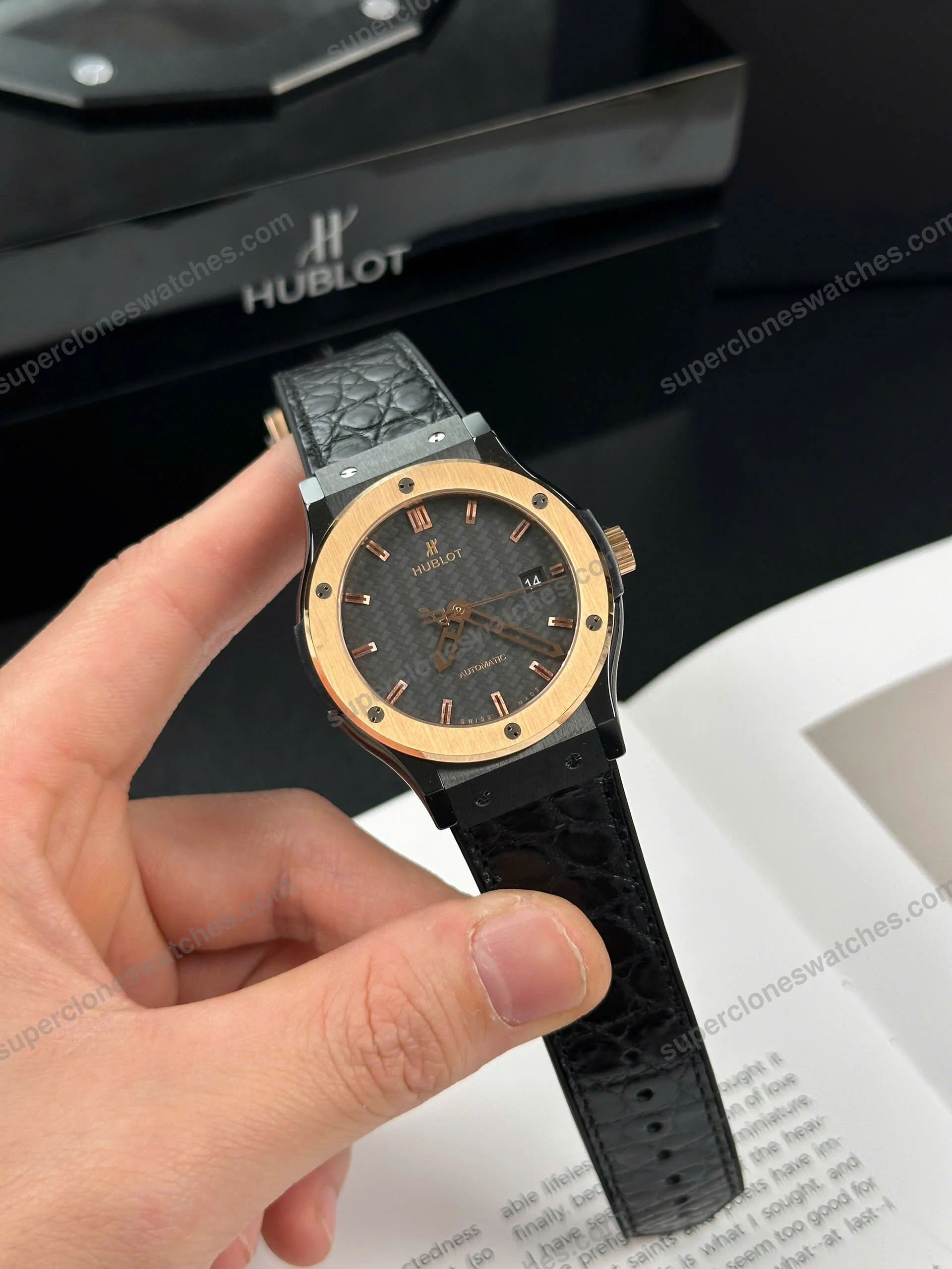Super-Clone-Hublot-Classic-Fusion-Ceramic-Carbon-Dial-King-Gold-JJZ-42mm-Base-4