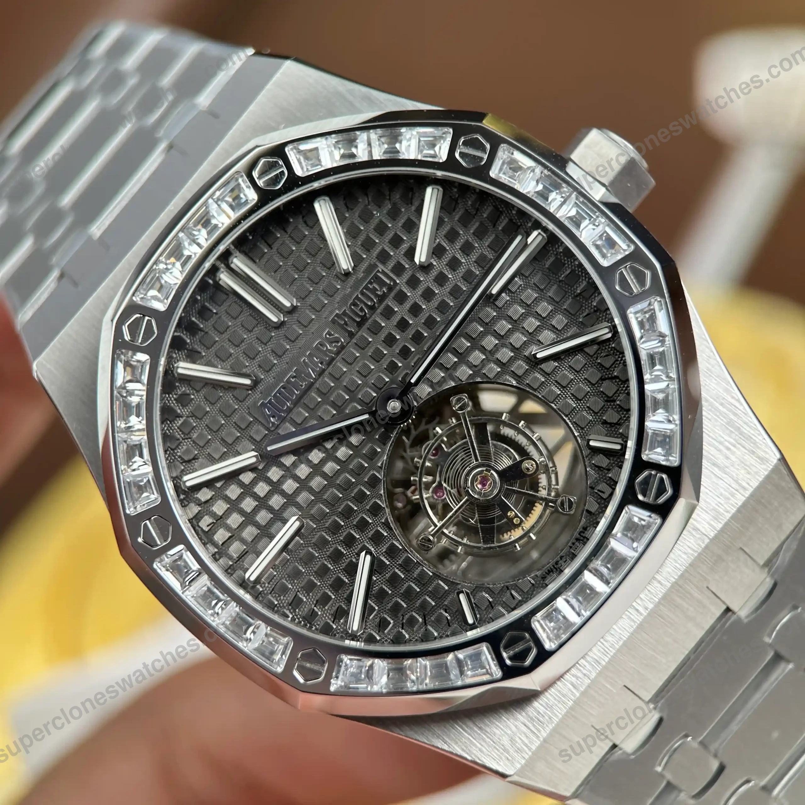 Super-Clone-Audemars-Piguet-Royal-Oak-Selfwinding-Flying-Tourbillon-26516PT.ZZ_.1-4