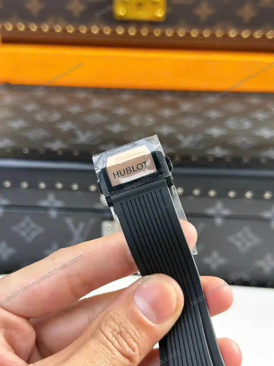 Super-Clone-Hublot-Big-Bang-Unico-King-Gold-441.OX_.1181.RX-42mm-9