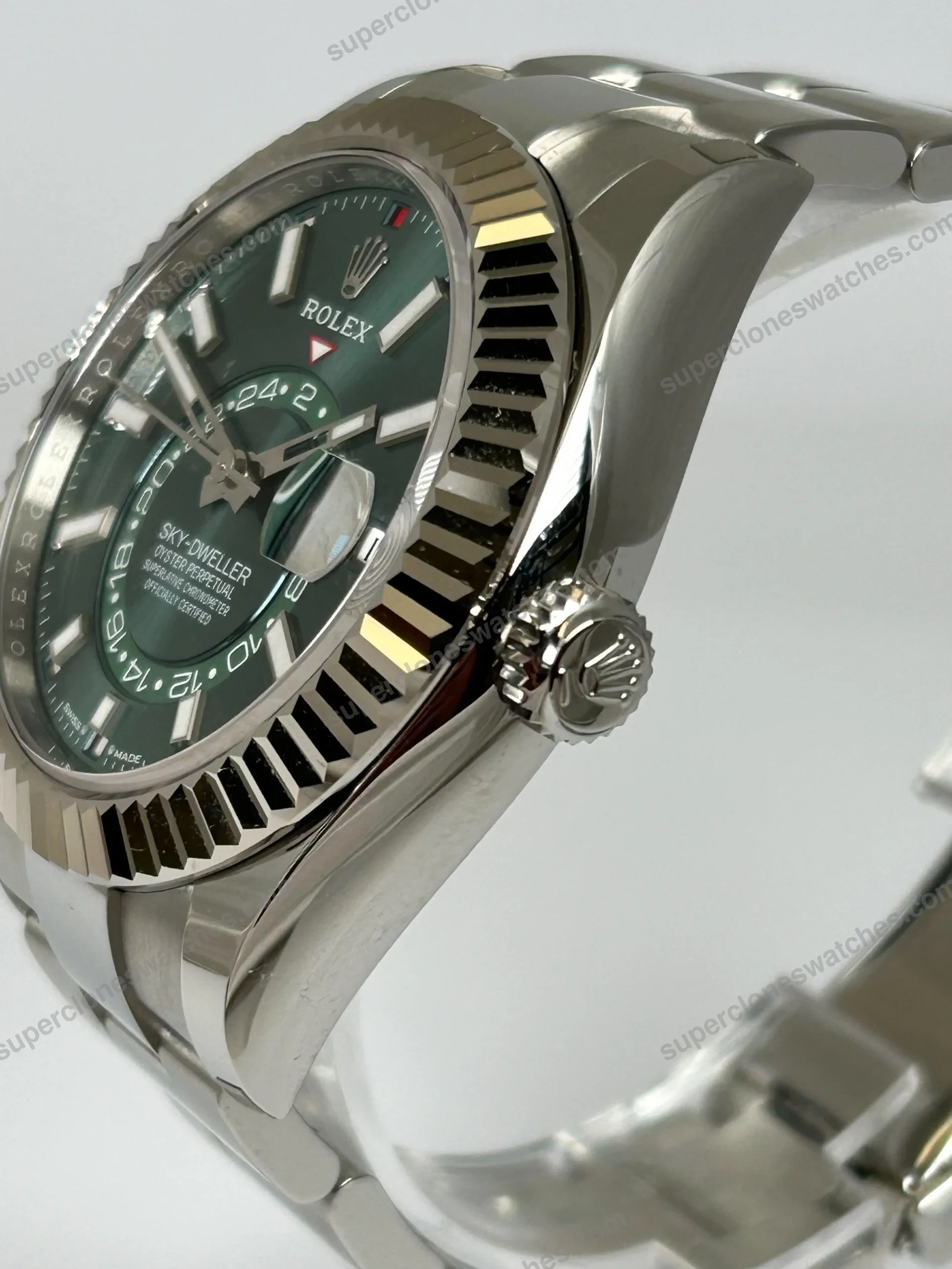 Super-Clone-Rolex-Sky-Dweller-Mint-green-Dial-336934-Oyster-4