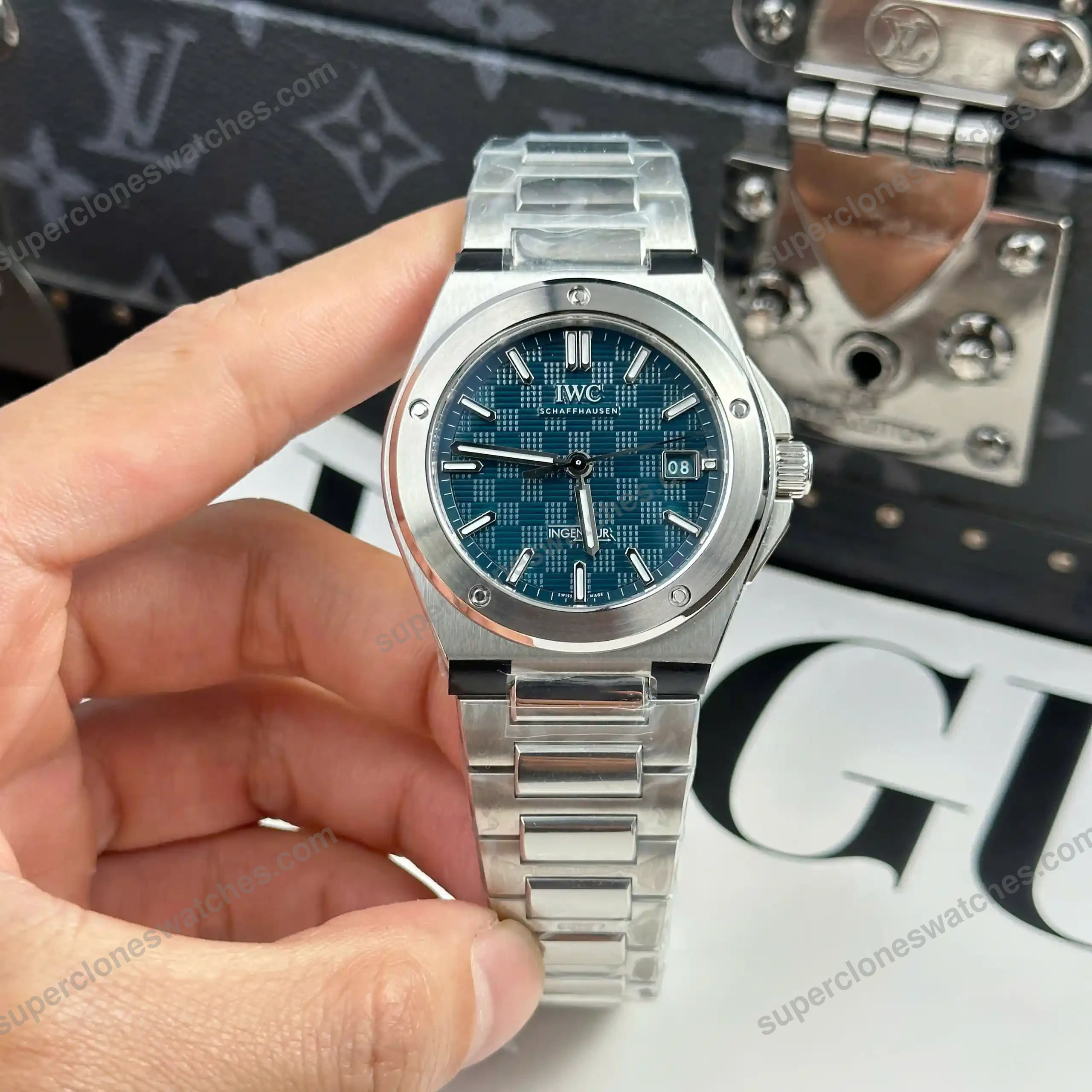 Super-Clone-IWC-Ingenieur-Automatic-IW328903-40mm-2