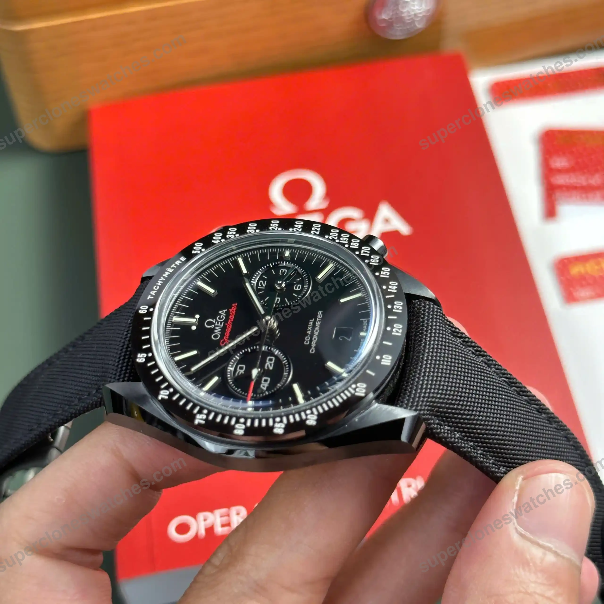 Super-Clone-Omega-Speedmaster-Dark-Side-of-The-Moon-311.92.44.51.01.003-44mm-Bla-6