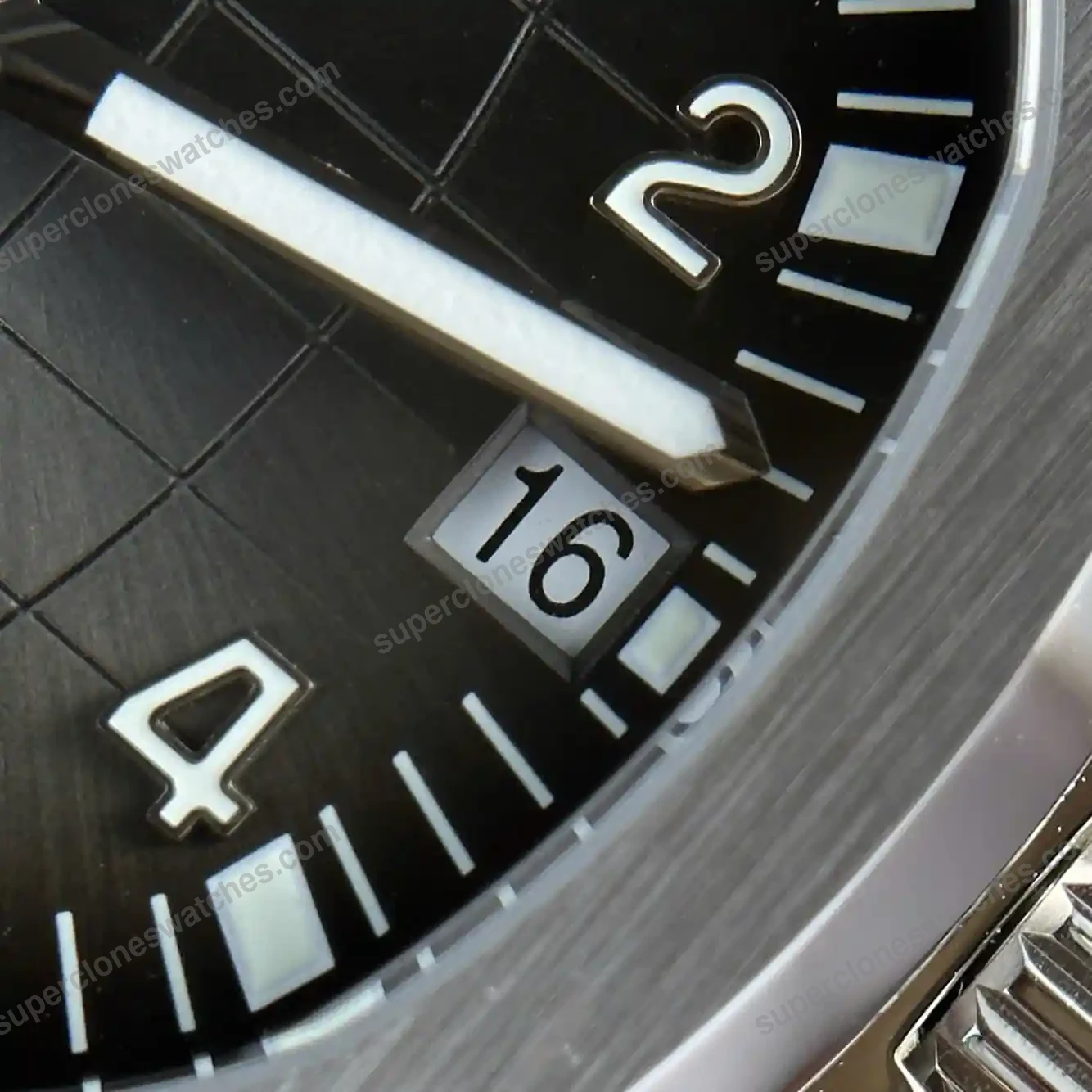 Super-Clone-Patek-Philippe-Aquanaut-5167A-001-Grey-Dial-V3-Update-8