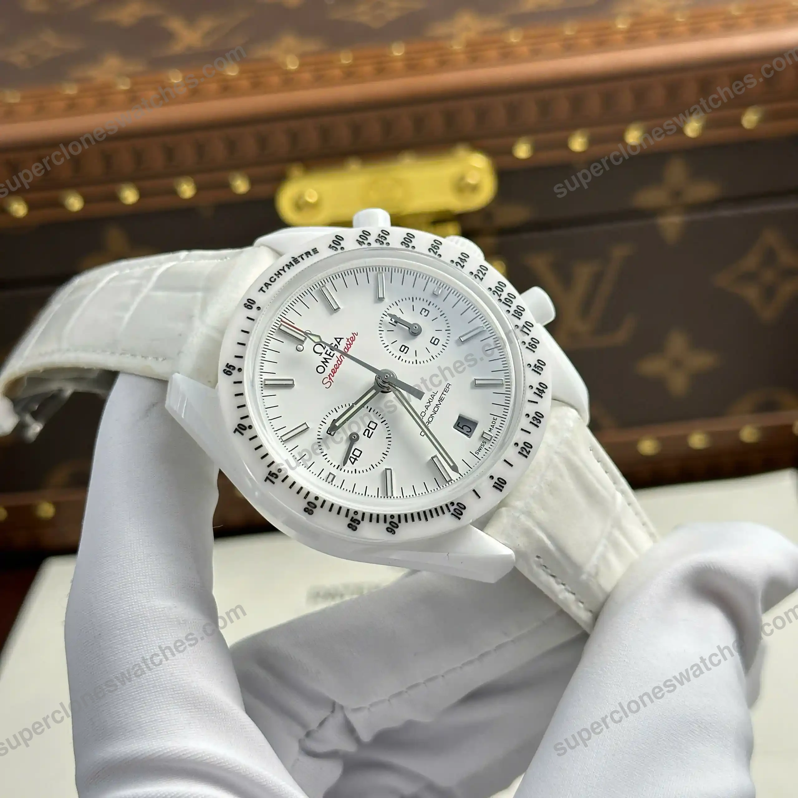 Super-Clone-Omega-Speedmaster-Dark-Side-of-The-Moon-White-Side-of-the-Moon-311.9-5