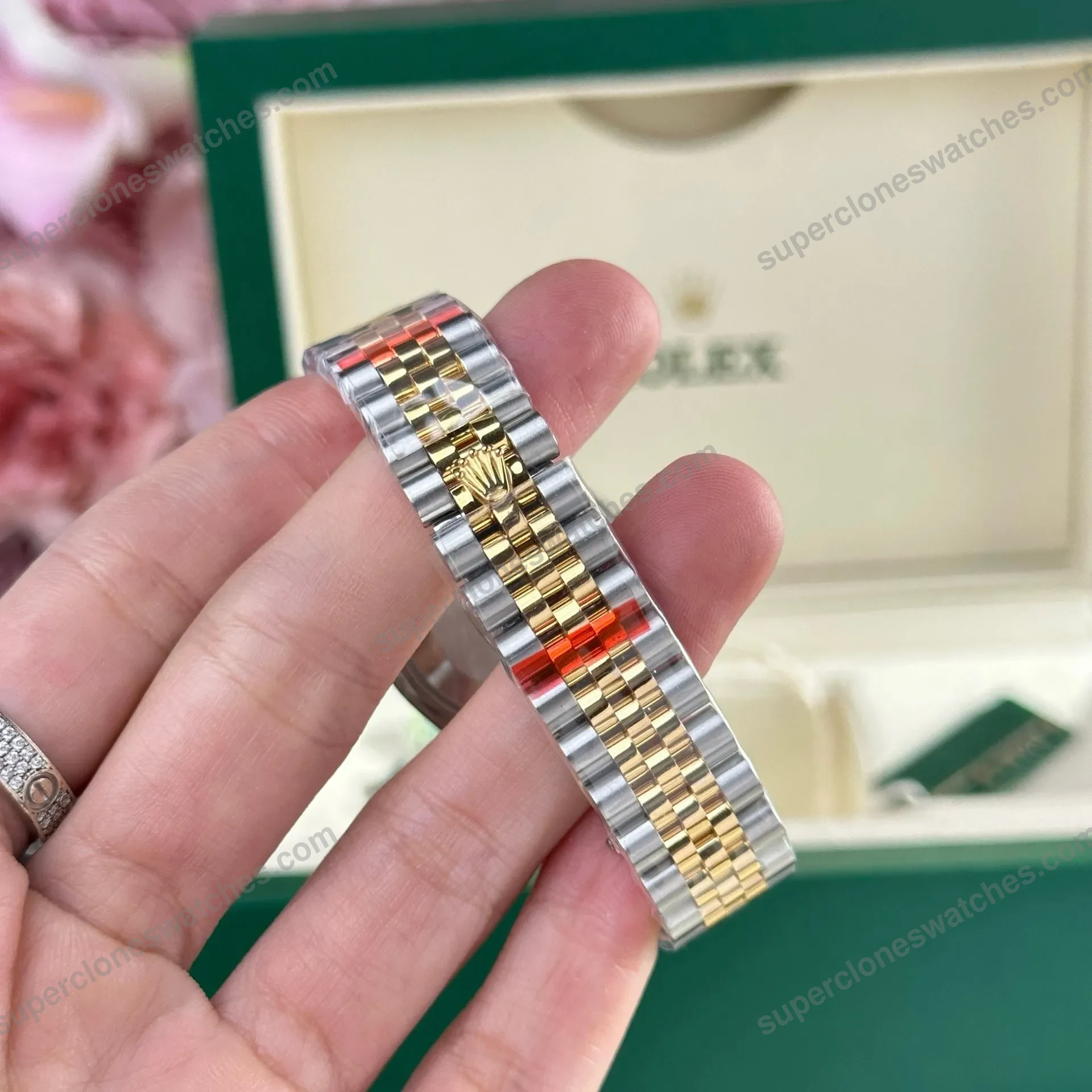 Super-Clone-Rolex-Datejust-White-Roman-Dial-126233-0029-36-mm-5