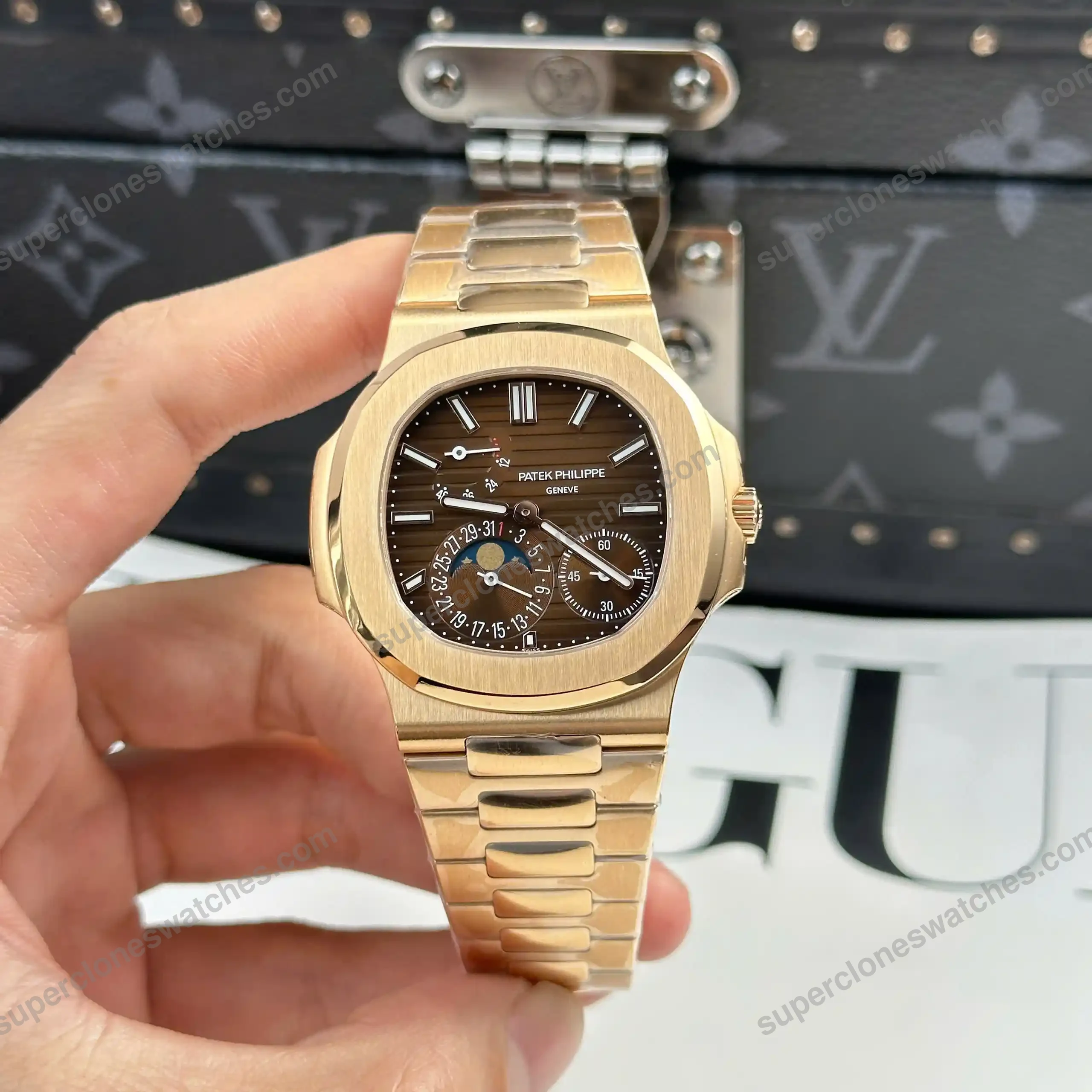 Super-Clone-Patek-Philippe-Nautilus-57121R-–-001-Chocolate-Dial-V3-2