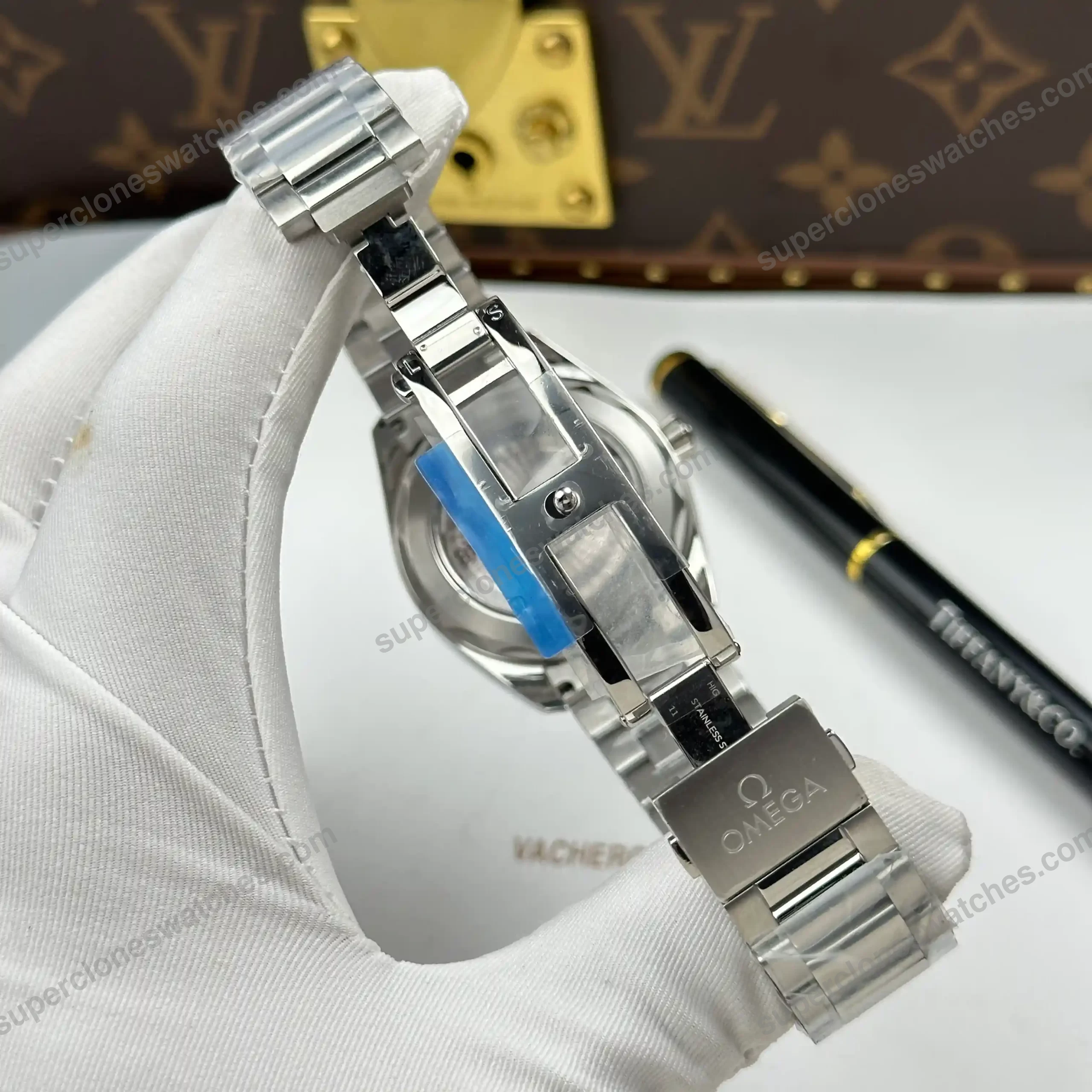 Super-Clone-Omega-Seamaster-Railmaster-38-MM-235.10.38.20.06.001-38mm-8211-4