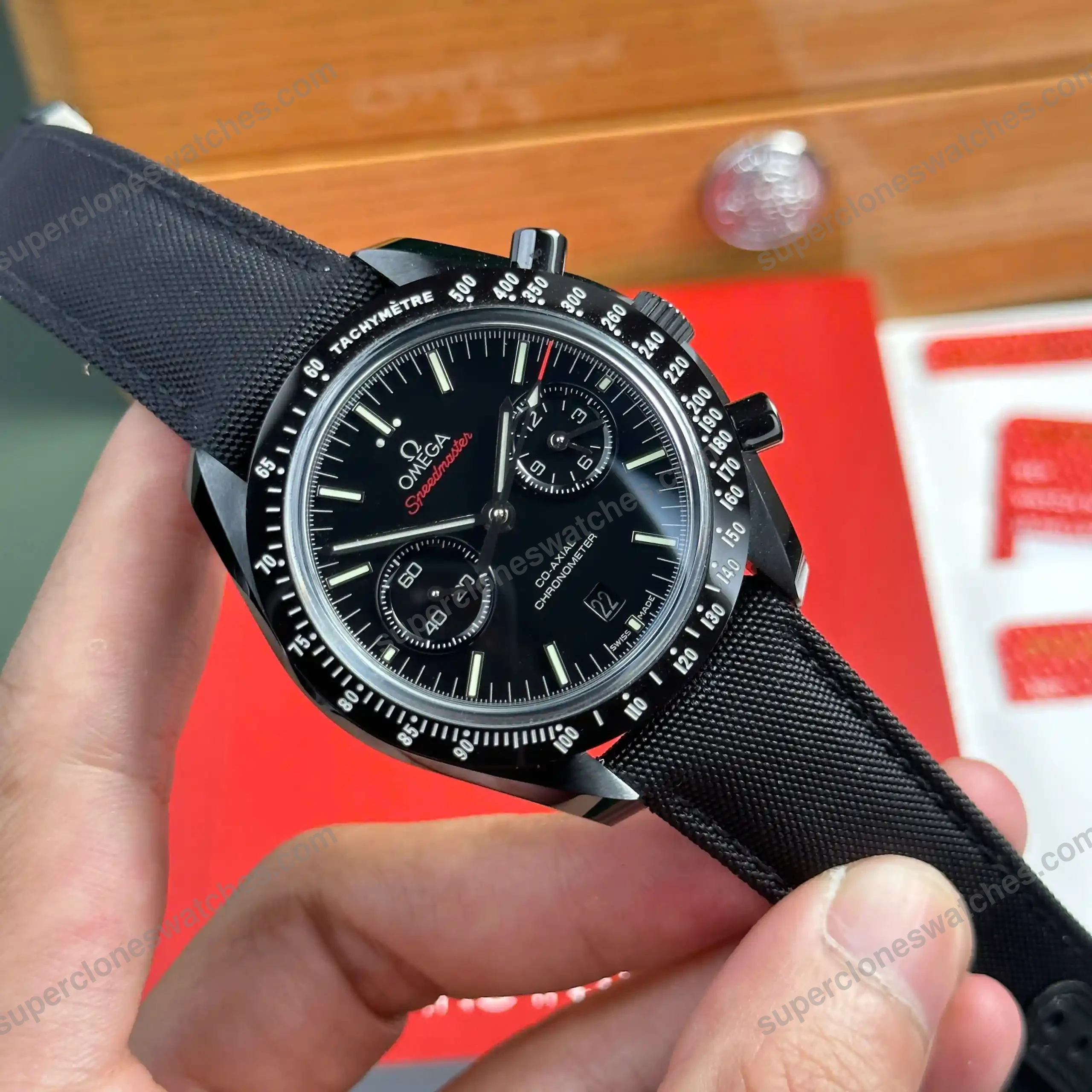 Super-Clone-Omega-Speedmaster-Dark-Side-of-The-Moon-311.92.44.51.01.003-44mm-Bla-5