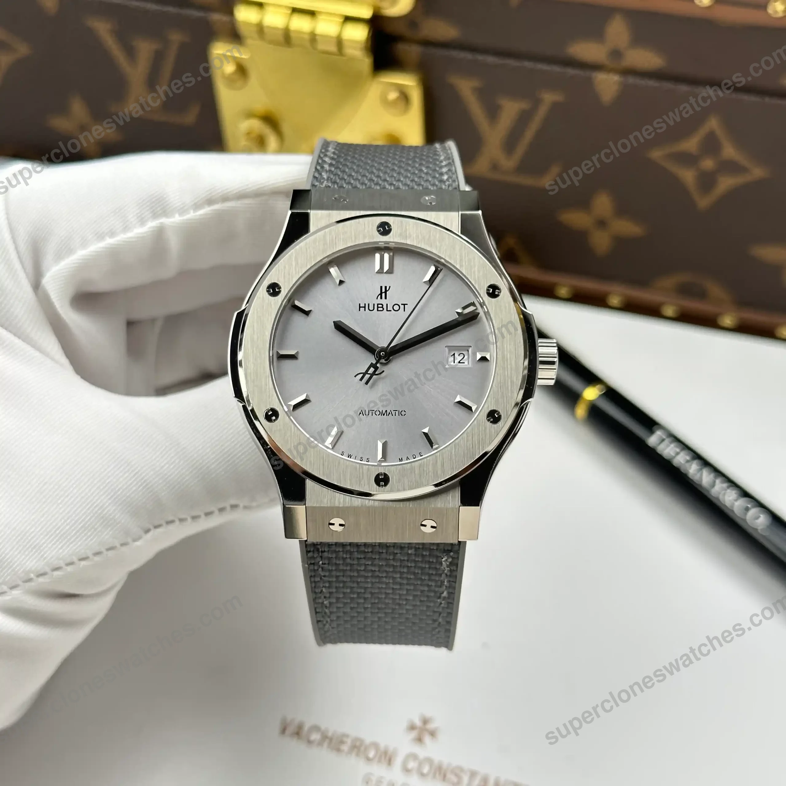 Super-Clone-Hublot-Classic-Fusion-Essential-Grey-42mm-Titanium-9