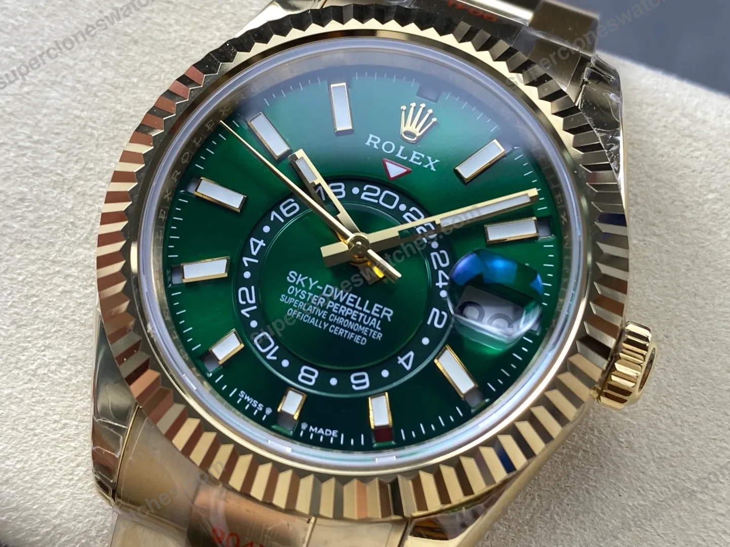 Super-Clone-Rolex-Sky-Dweller-Green-Dial-336938-Oyster-4