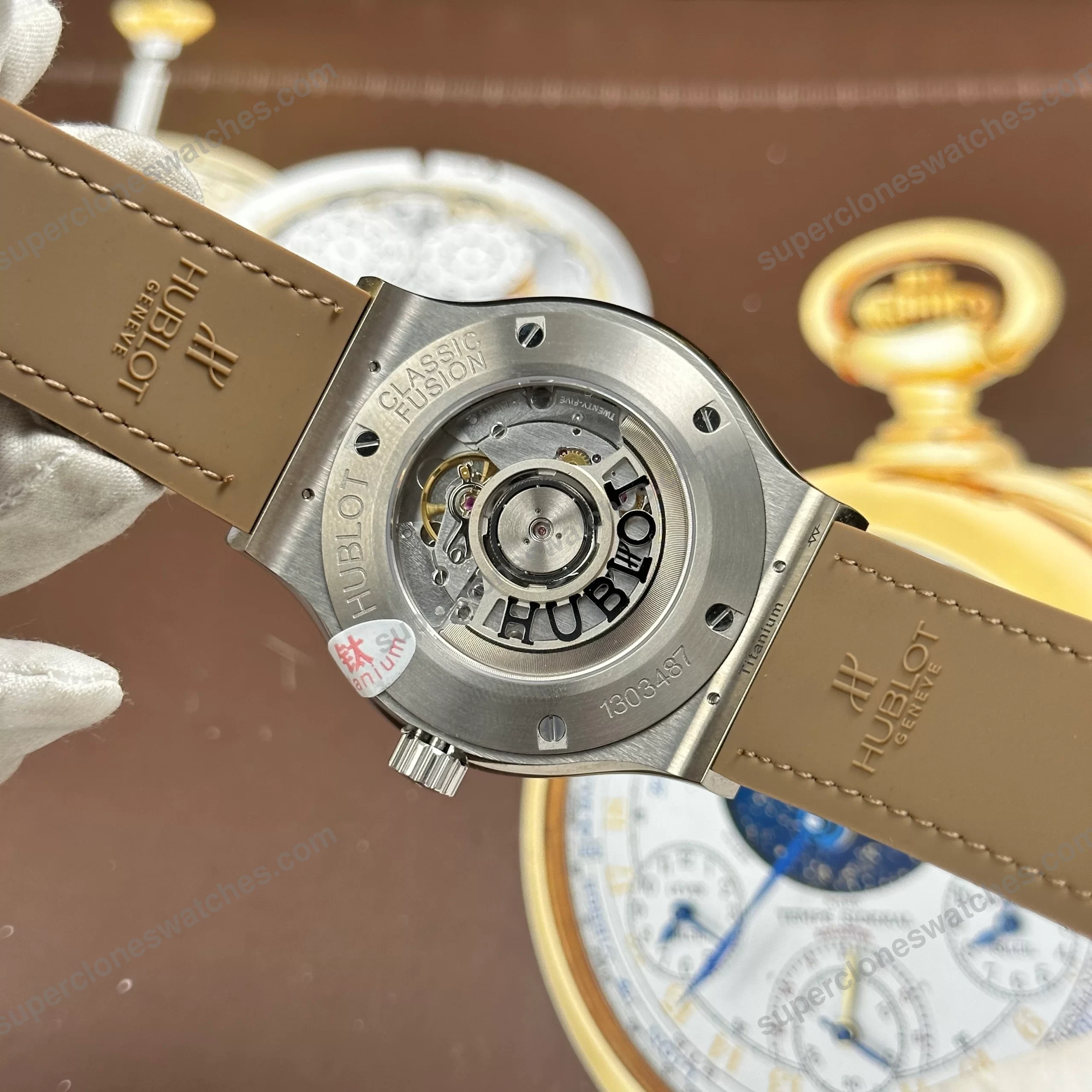 Super-Clone-Hublot-Classic-Fusion-42mm-Sundunt-Dial-Titanium-7