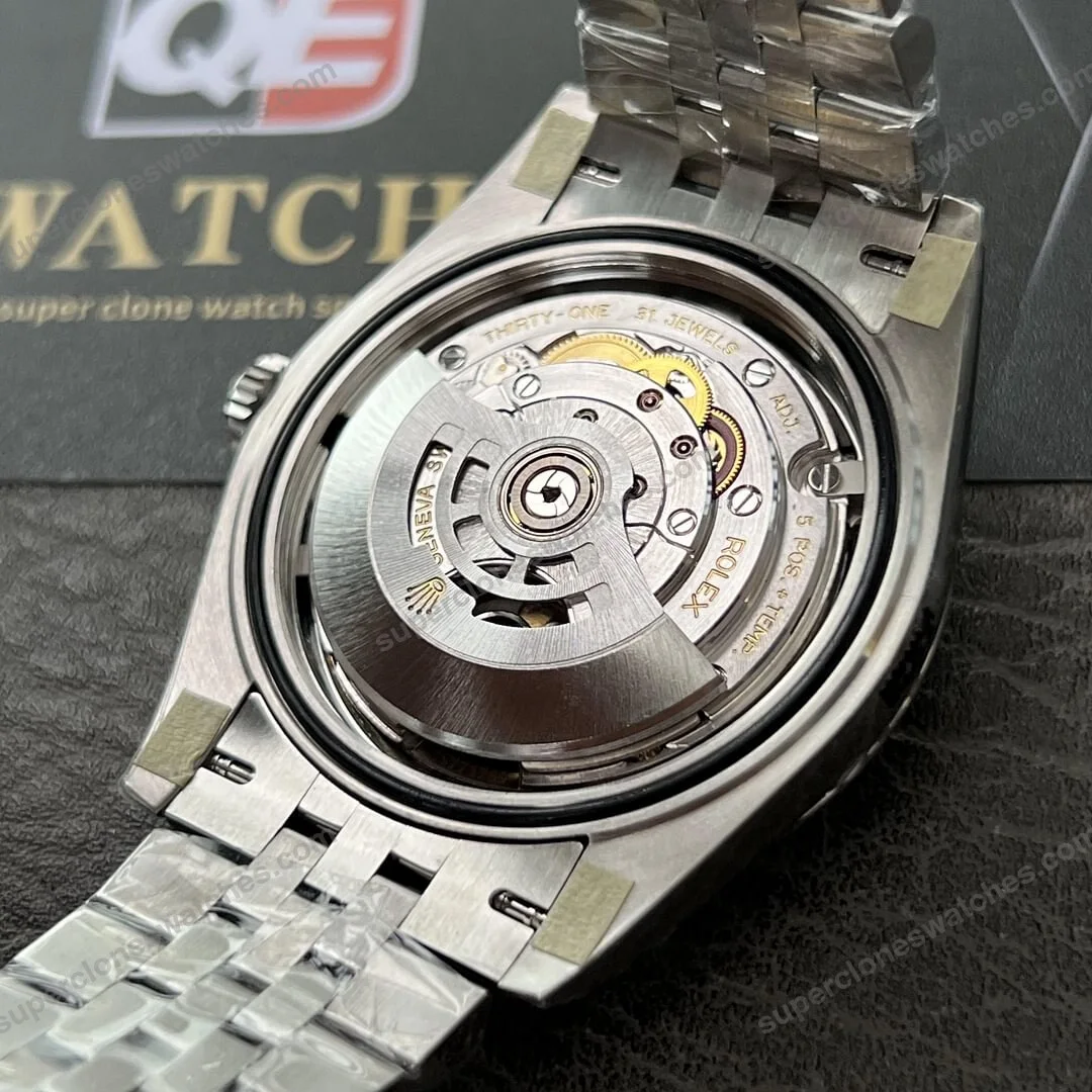 Super-Clone-Rolex-Datejust-Rhodium-Dial-126334-Jubilee-41-mm-8