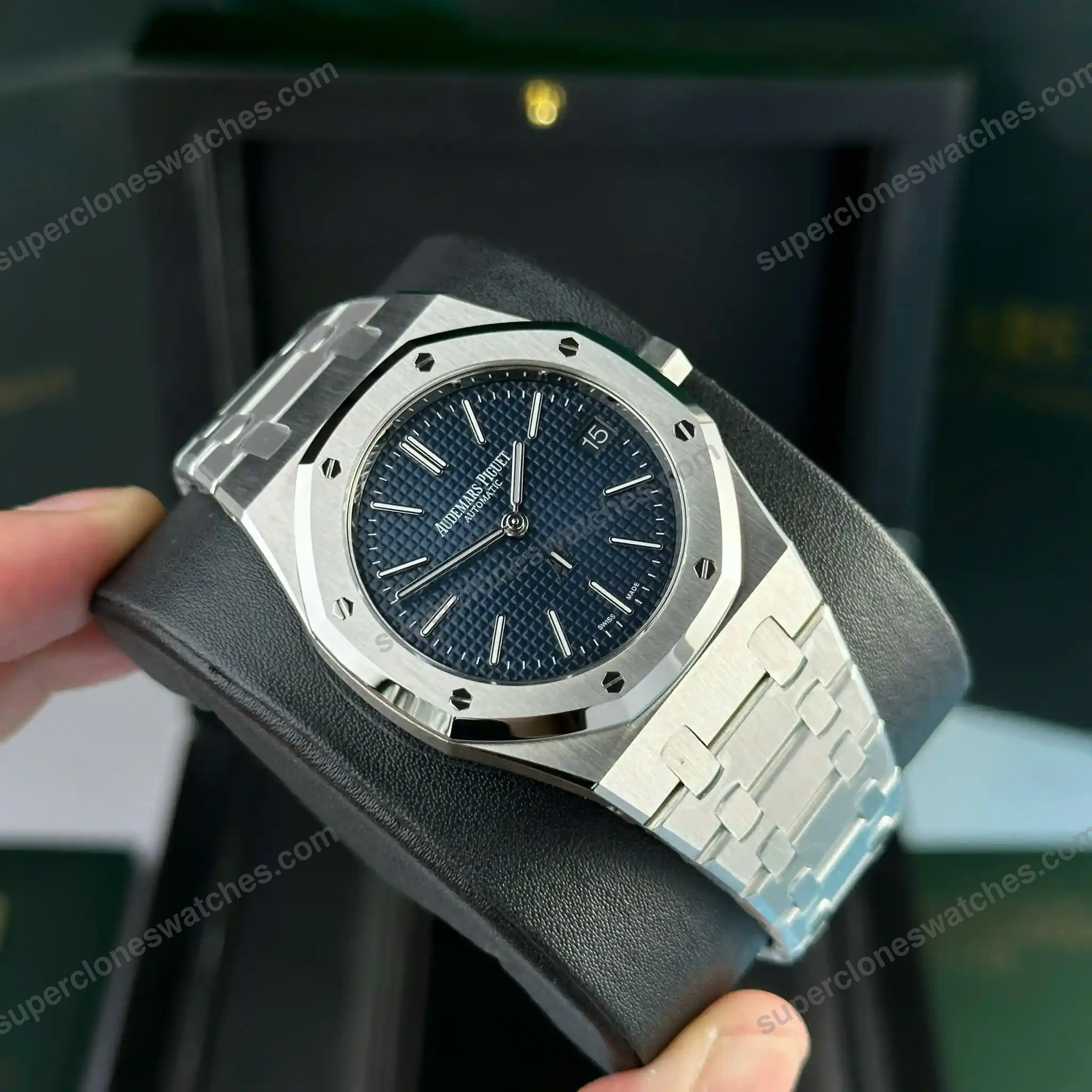 Super-Clone-Audemars-Piguet-Royal-Oak-Jumbo-Extra-Thin-16202ST.OO_.1240ST.0-4