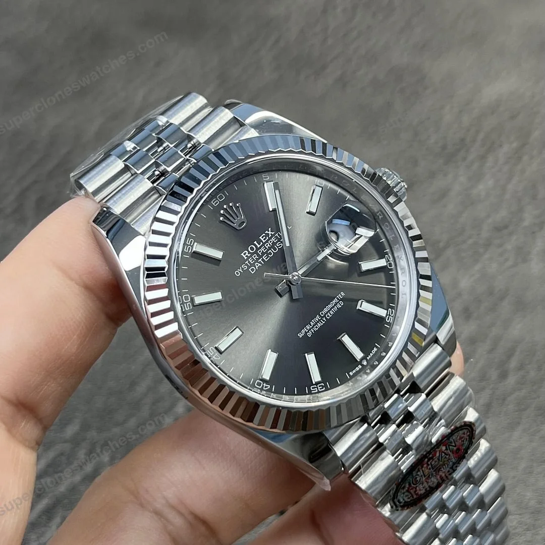 Super-Clone-Rolex-Datejust-Rhodium-Dial-126334-Jubilee-41-mm-6