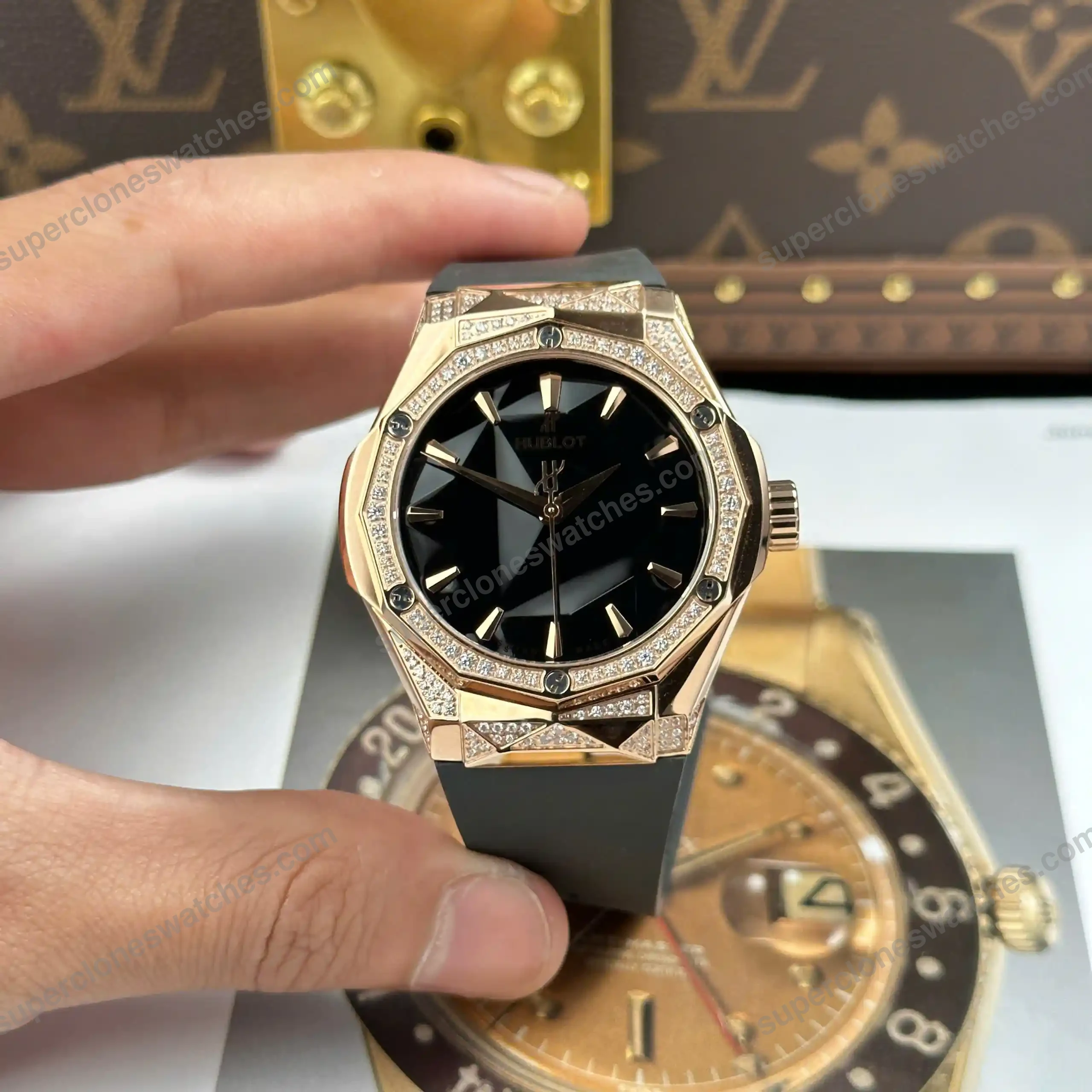 Super-Clone-Hublot-Classic-Fusion-Orlinski-King-Gold-Alternative-Pave-550.OS_.18-6