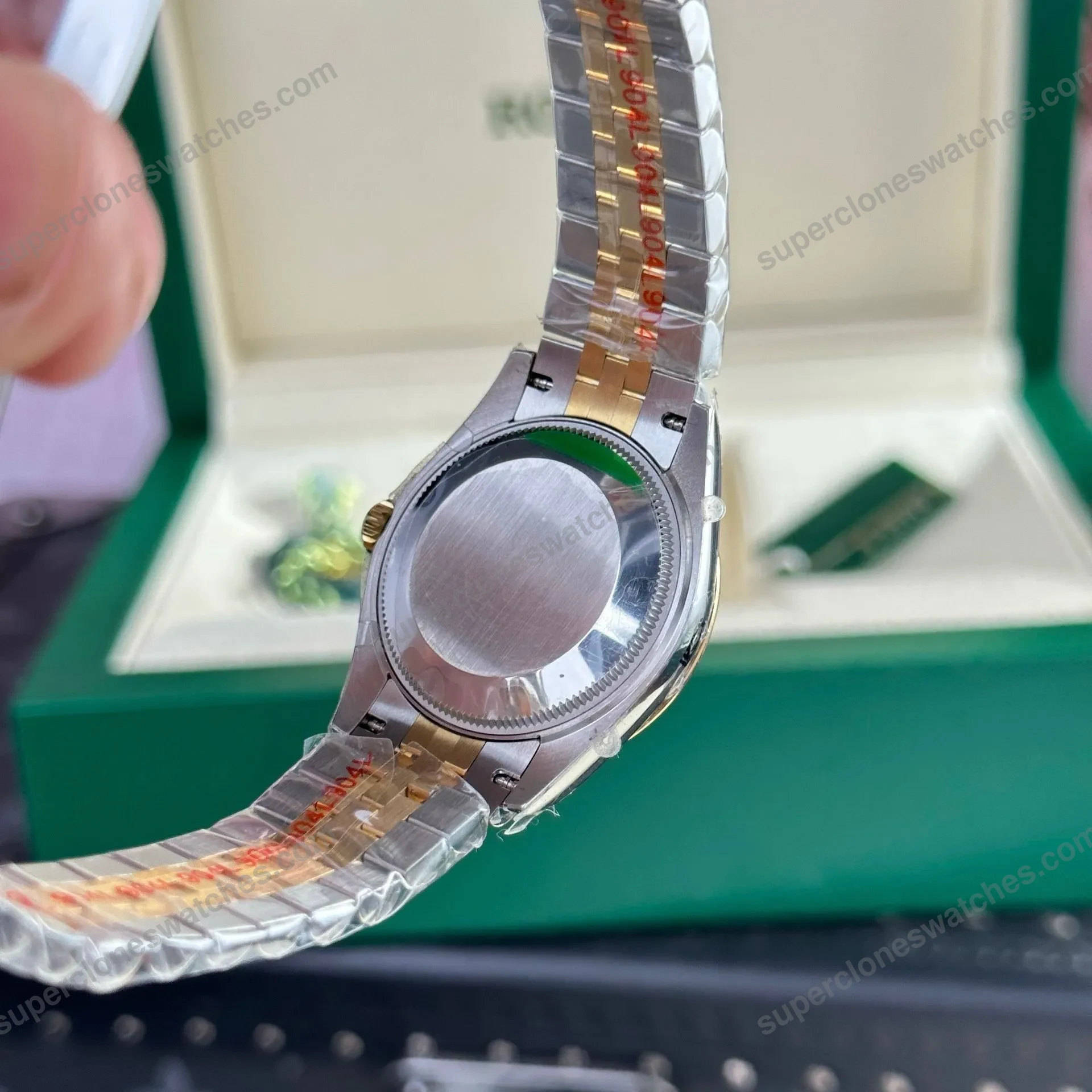 Super-Clone-Rolex-Datejust-White-Roman-Dial-126233-0029-36-mm-4