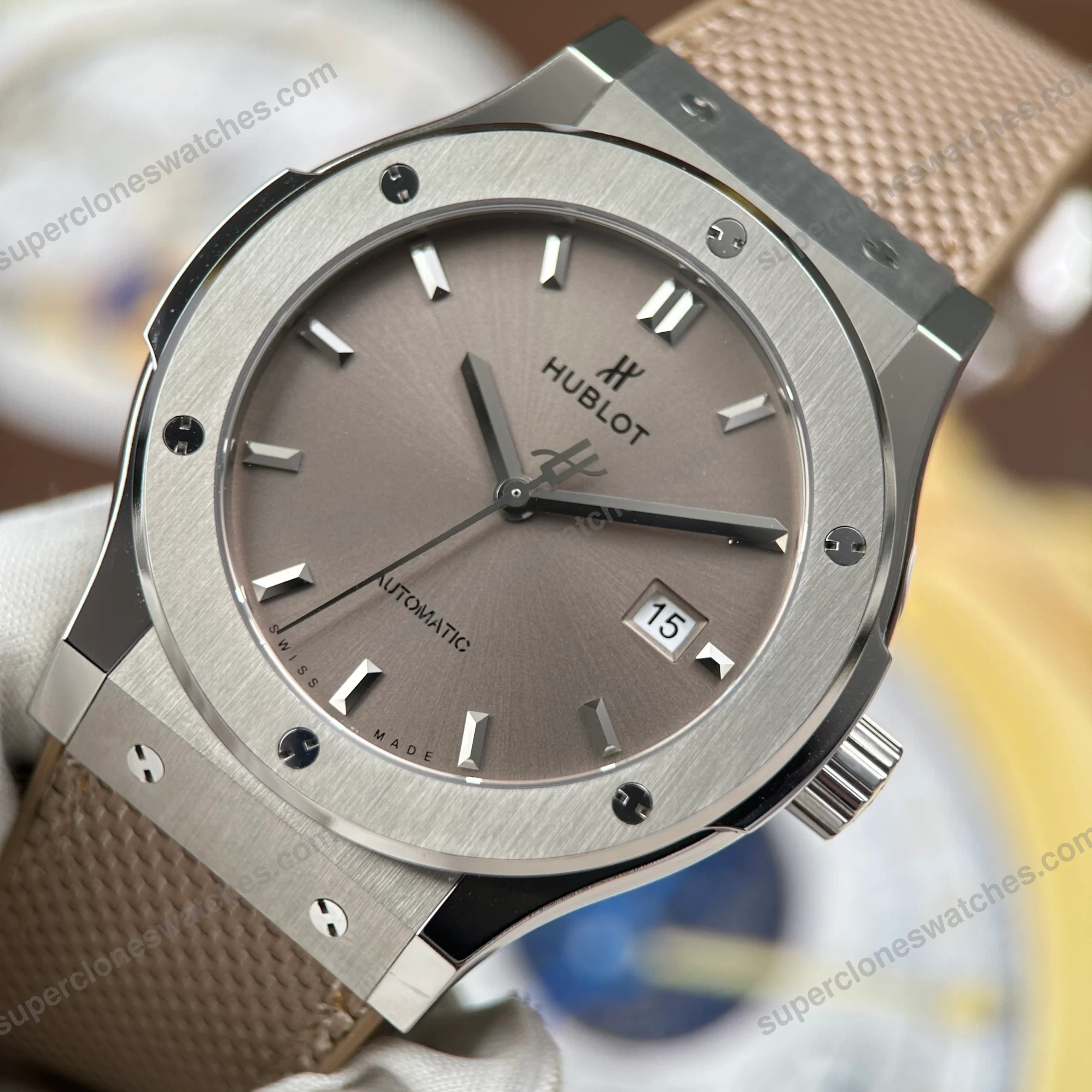 Super-Clone-Hublot-Classic-Fusion-42mm-Sundunt-Dial-Titanium-5