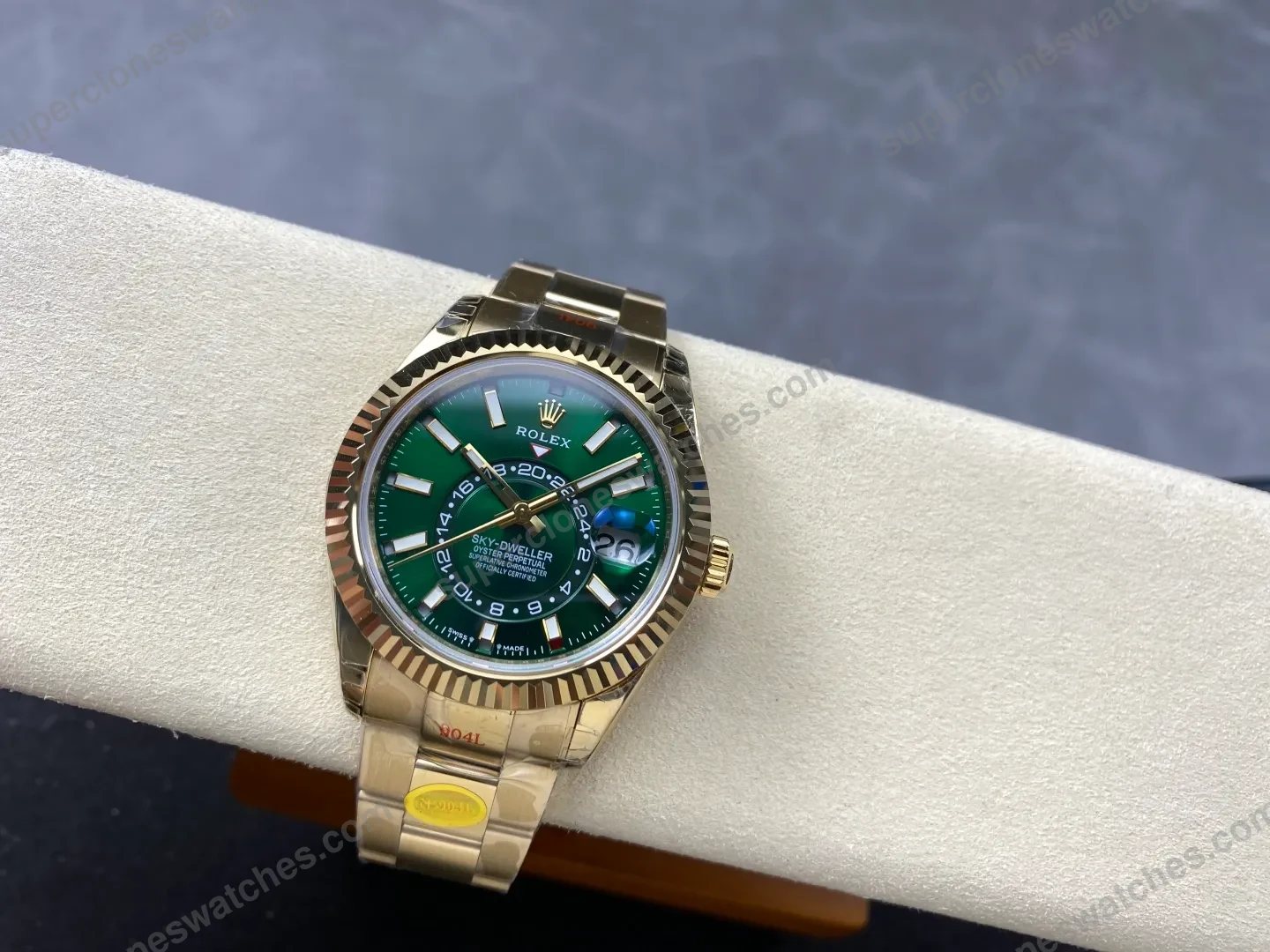 Super-Clone-Rolex-Sky-Dweller-Green-Dial-336938-Oyster-2
