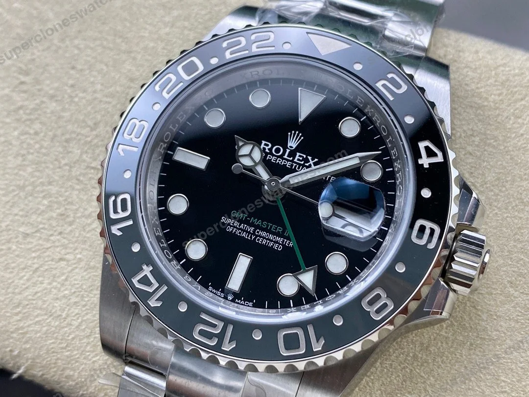 Super-Clone-Rolex-GMT-Master-II-126710GRNR-Bruce-Wayne-Oyster-2024-2