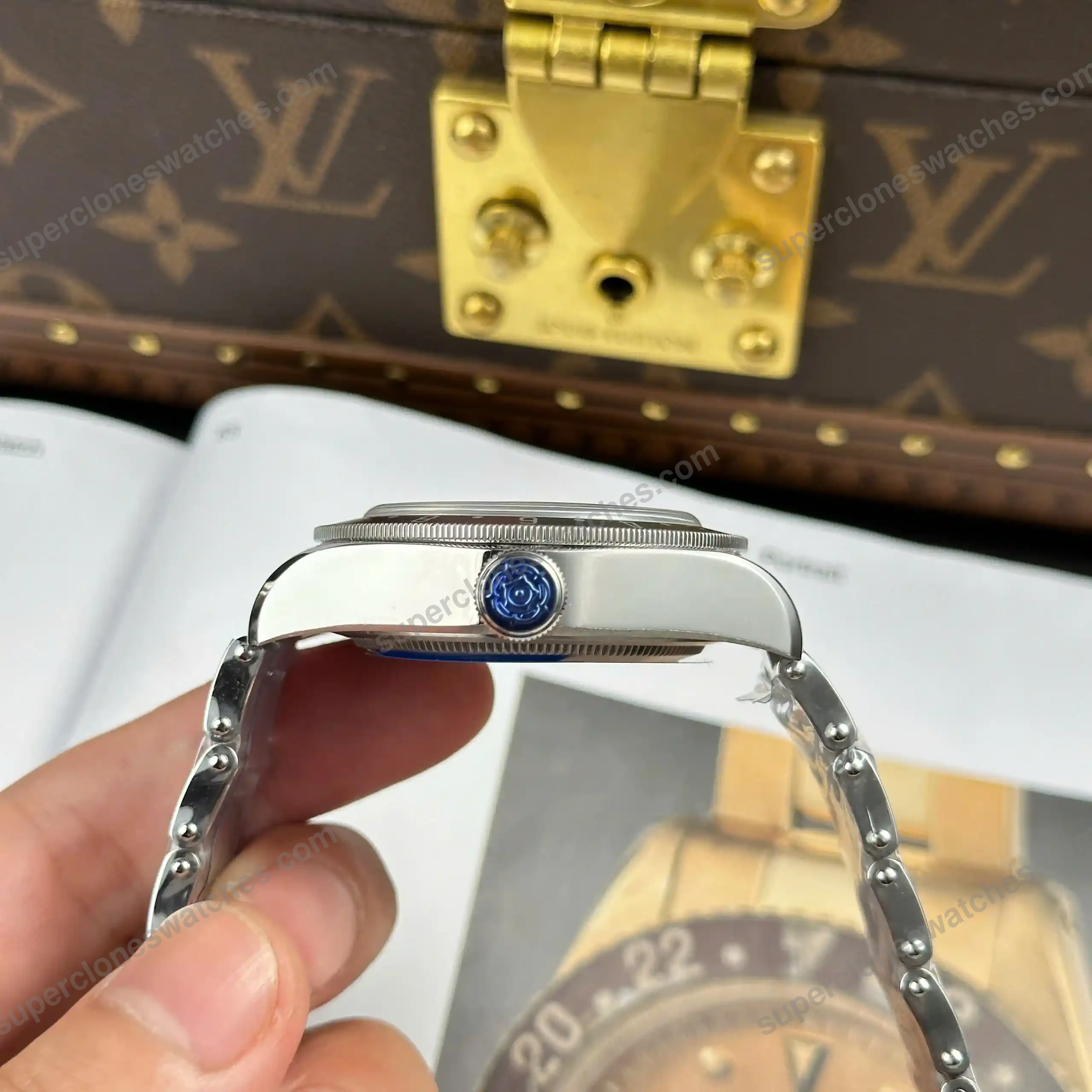 Super-Clone-Tudor-Black-Bay-Gmt-M79830RB-0001-41mm-7