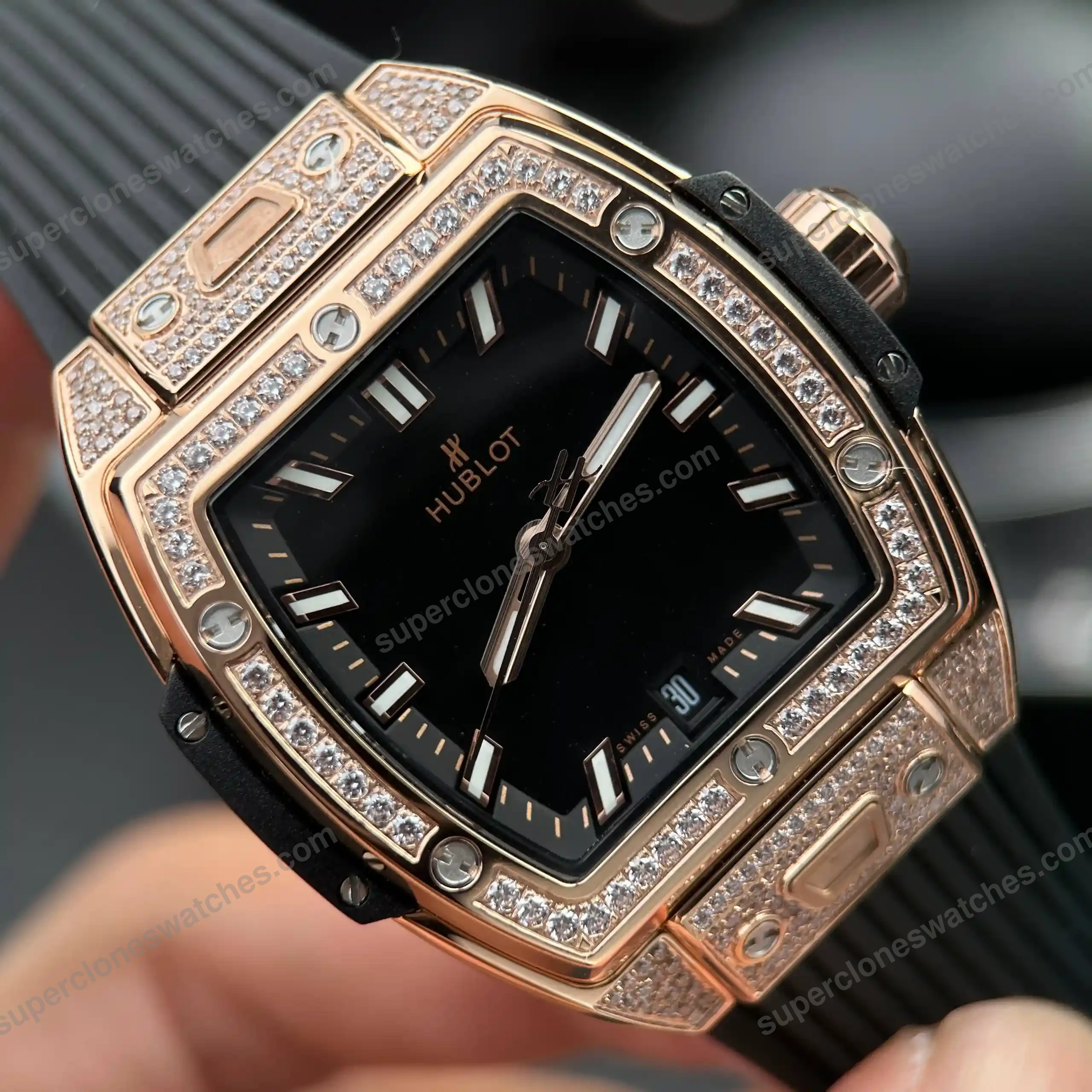 Super-Clone-Hublot-Spirit-Of-Big-Bang-King-Gold-Pave-662.OX_.1180.LR_.1604-8211-6