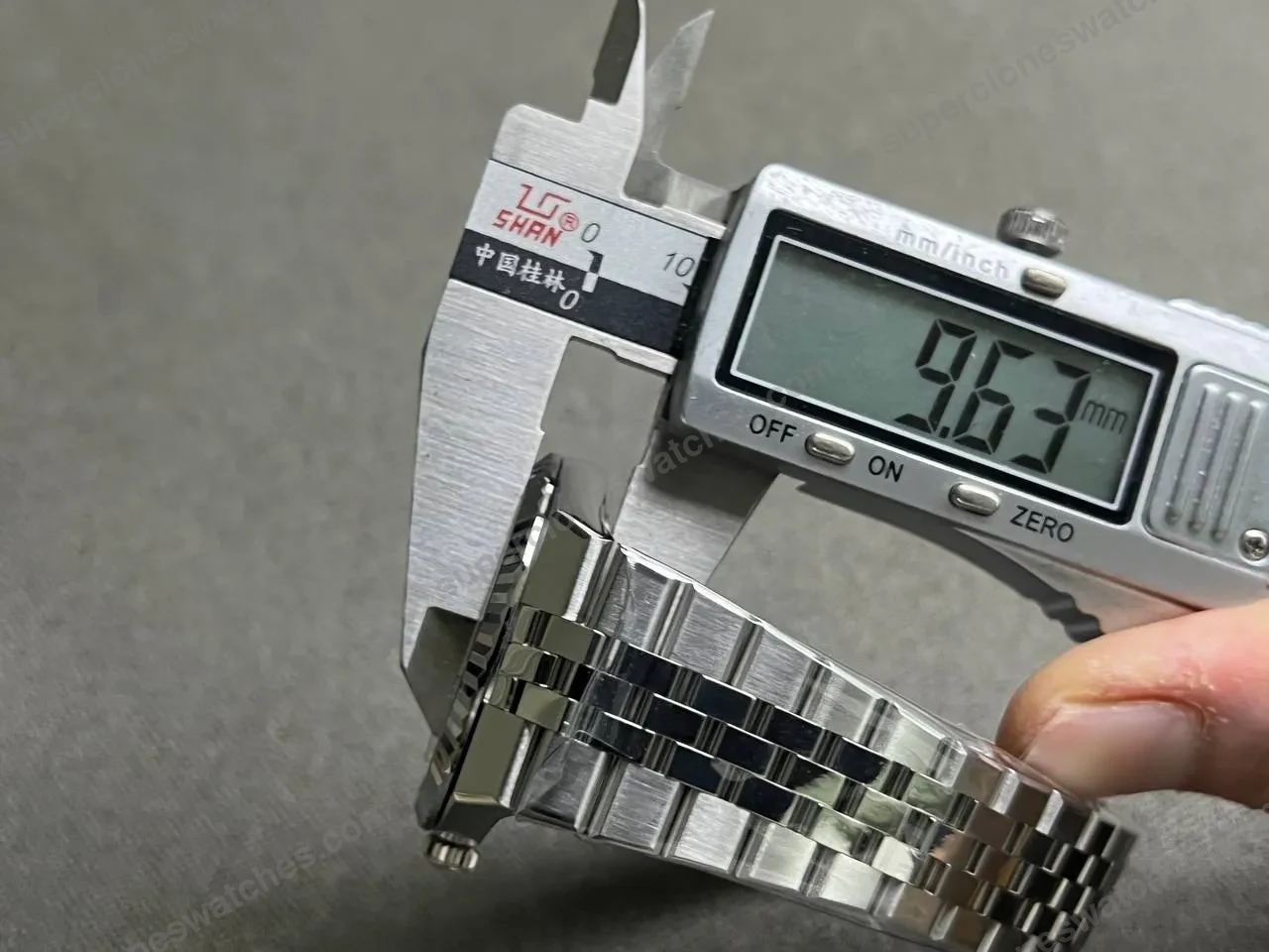 Super-Clone-Rolex-Land-Dweller-40-mm-Stainless-Steel-2025-3