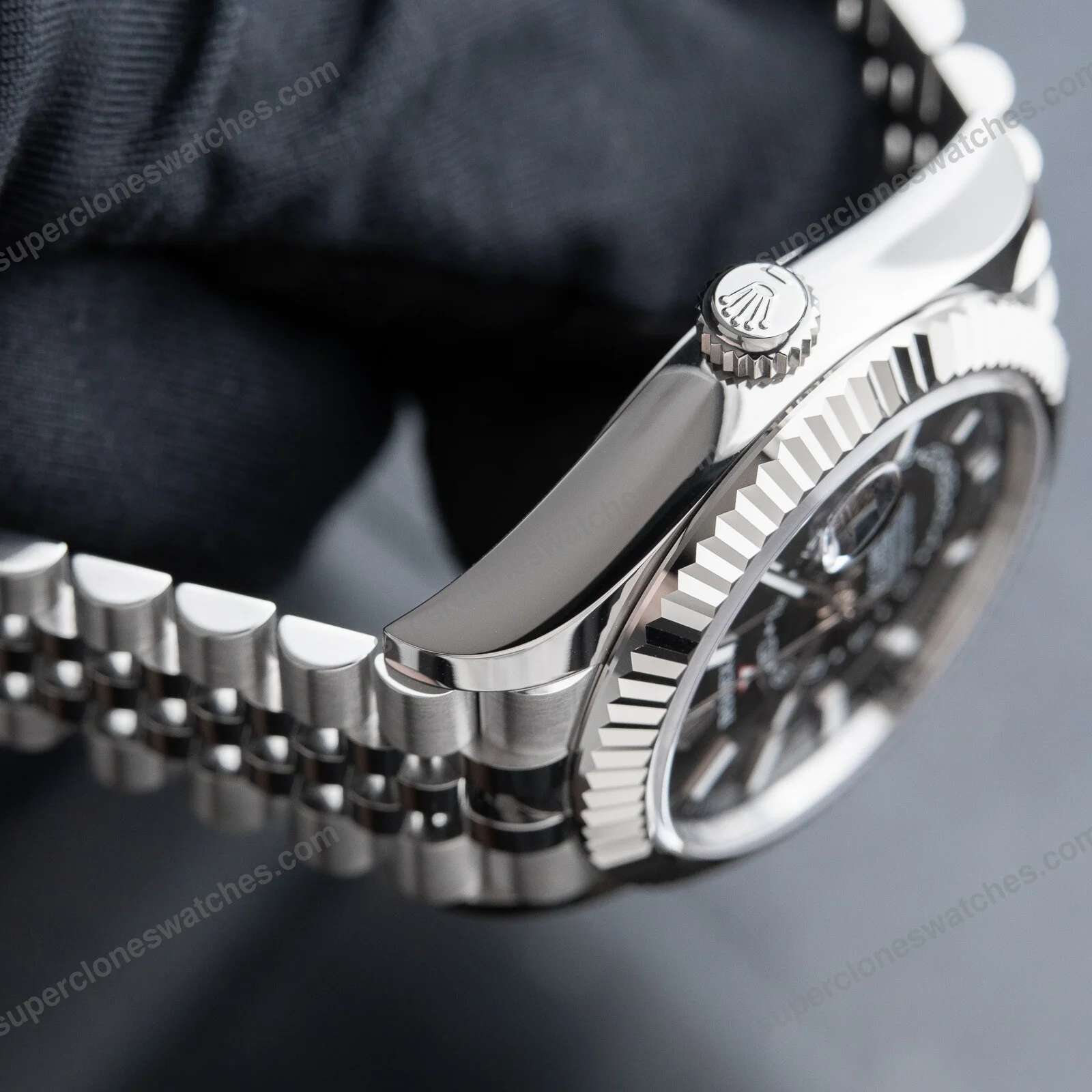 Super-Clone-Rolex-Sky-Dweller-Bright-black-Dial-336934-Jubilee-8