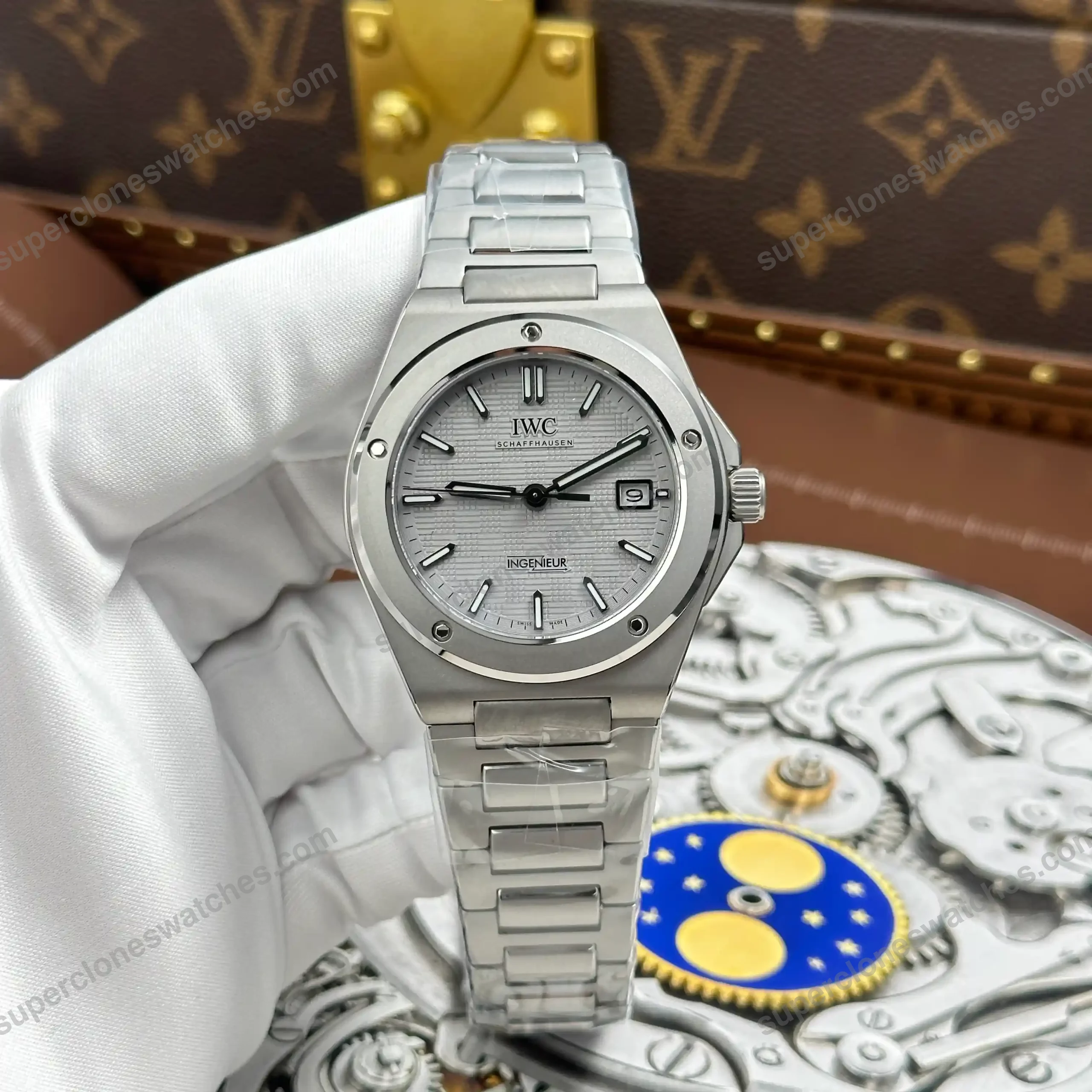Super-Clone-IWC-Ingenieur-Automatic-IW328904-40mm-2