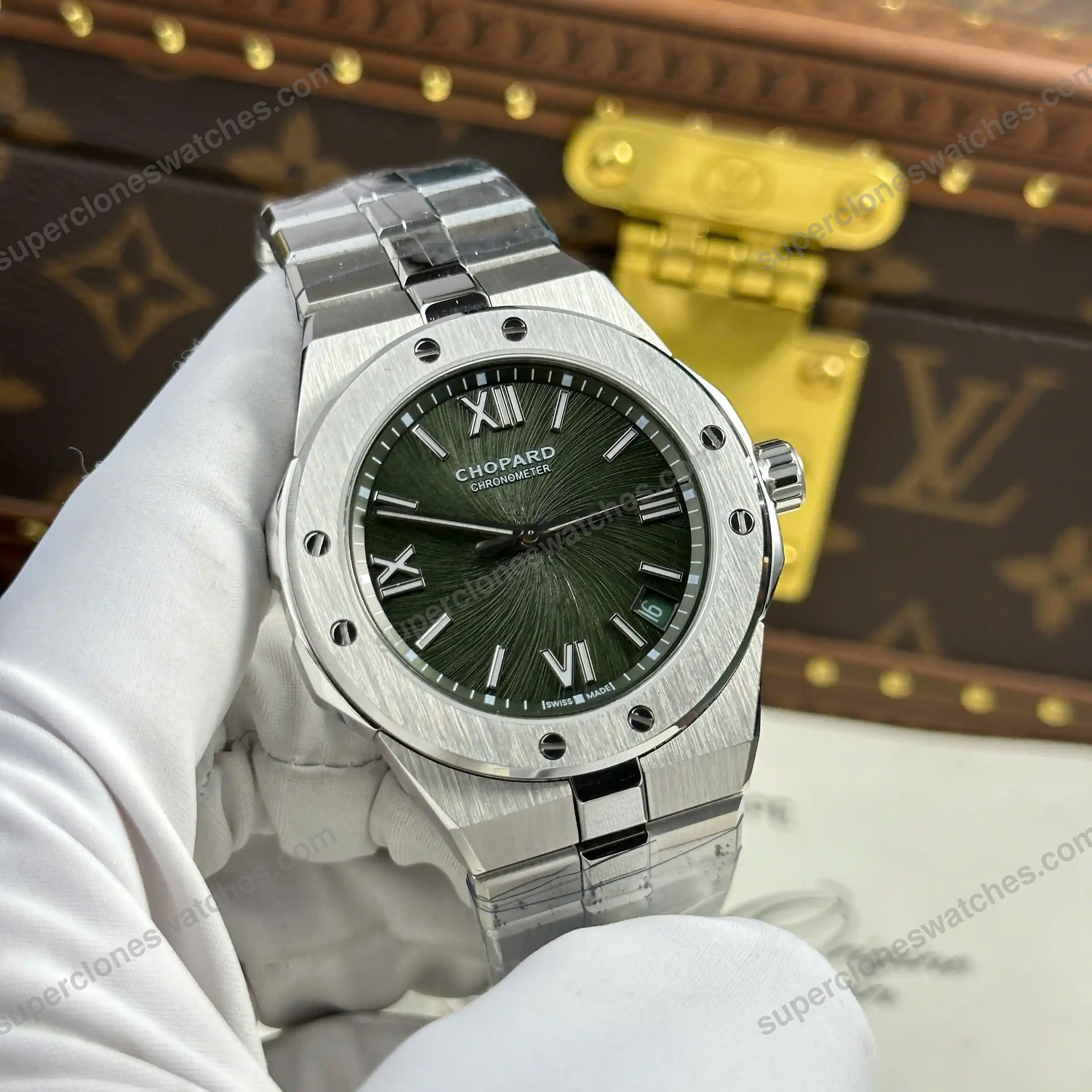 Super-Clone-Chopard-Alpine-Eagle-298600-3014-42mm-8211-4