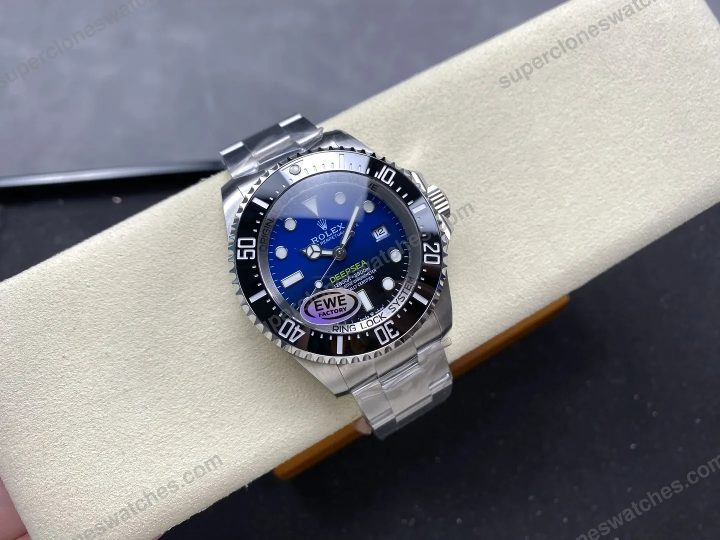 super-clone-rolex-deepsea-sea-dweller-view-4
