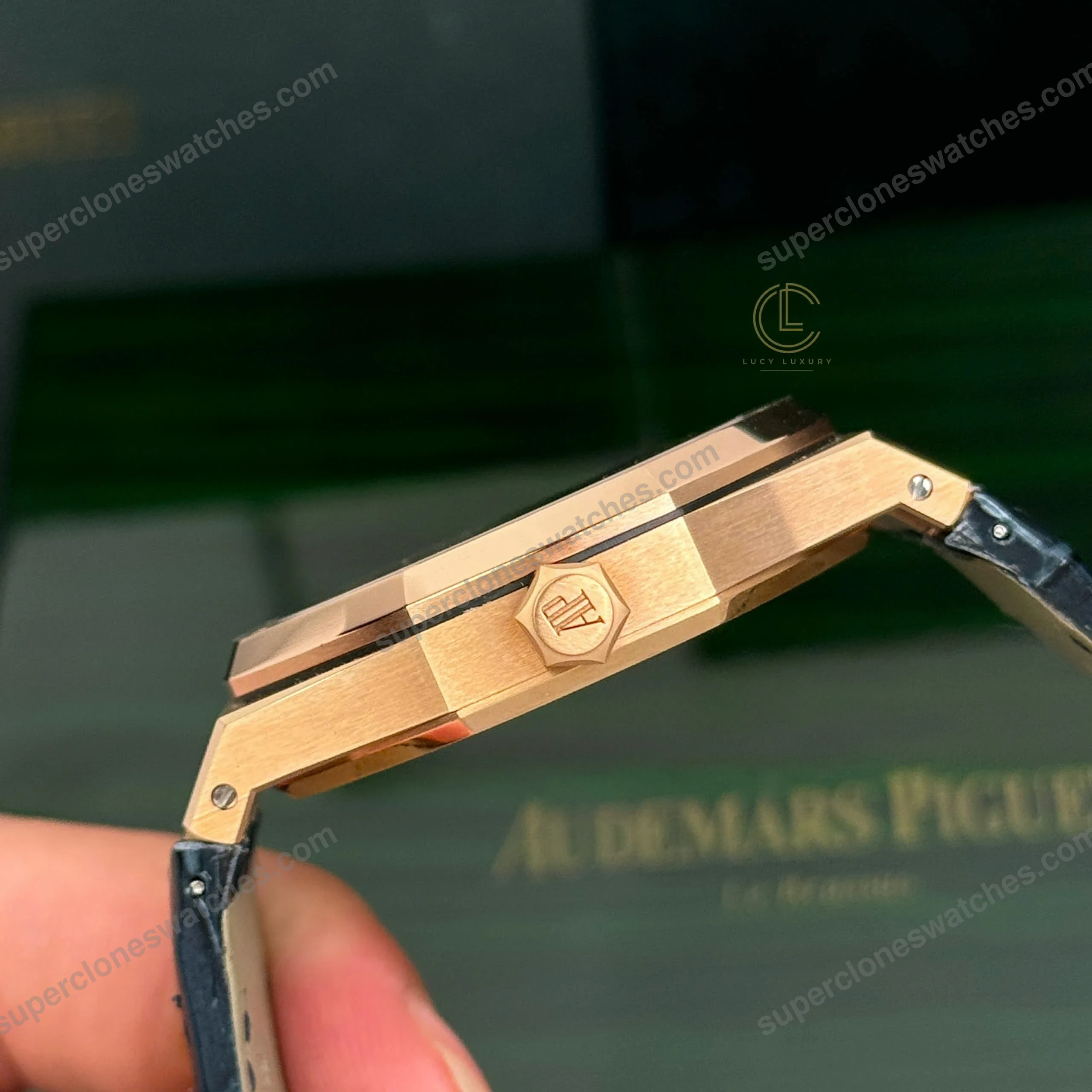 Super-Clone-Audemars-Piguet-Royal-Oak-15510OR-Yellow-Gold-41mm-Blue-Dial-5