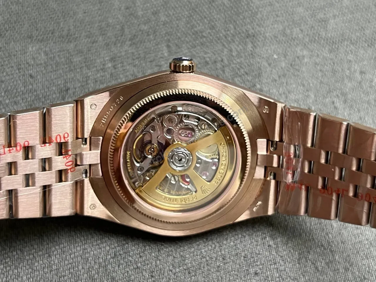 Super-Clone-Rolex-Land-Dweller-40-mm-Everose-gold-2025-3