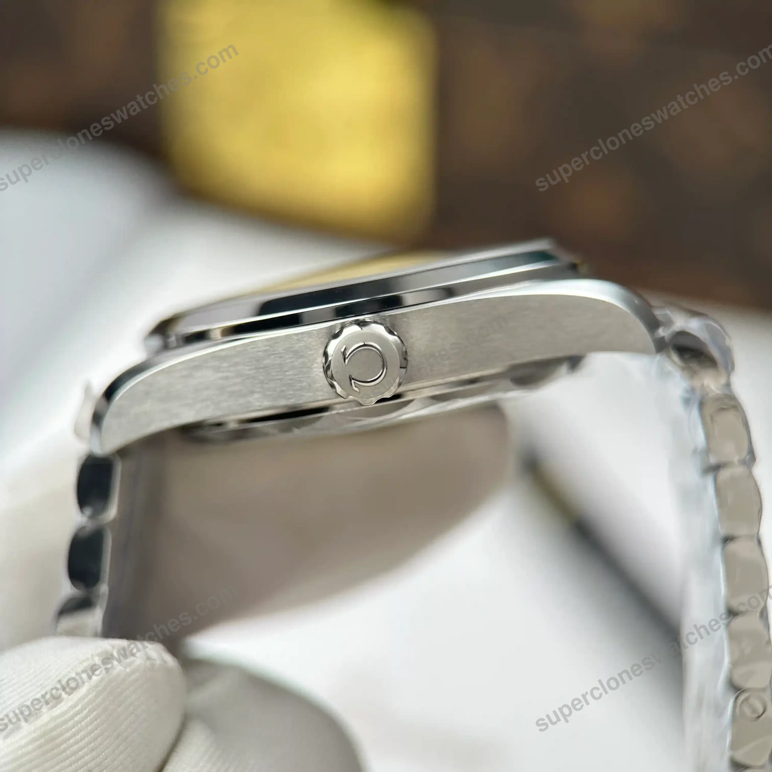 Super-Clone-Omega-Seamaster-Railmaster-38-MM-235.10.38.20.06.001-38mm-8211-7