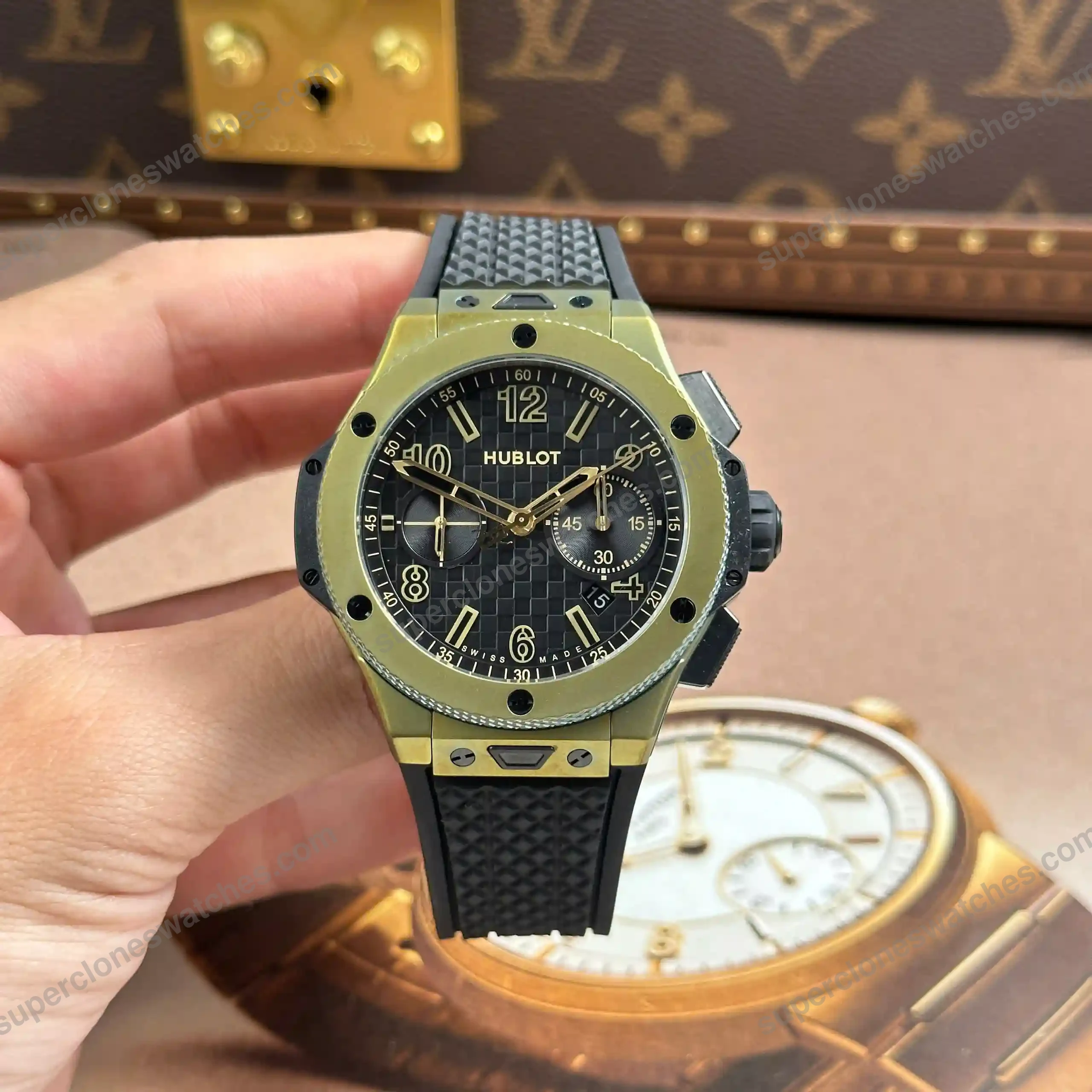 Super-Clone-Hublot-Big-Bang-20th-Anniversary-Red-Magic-Watch-431.CF_.1313.RX-43mm-3