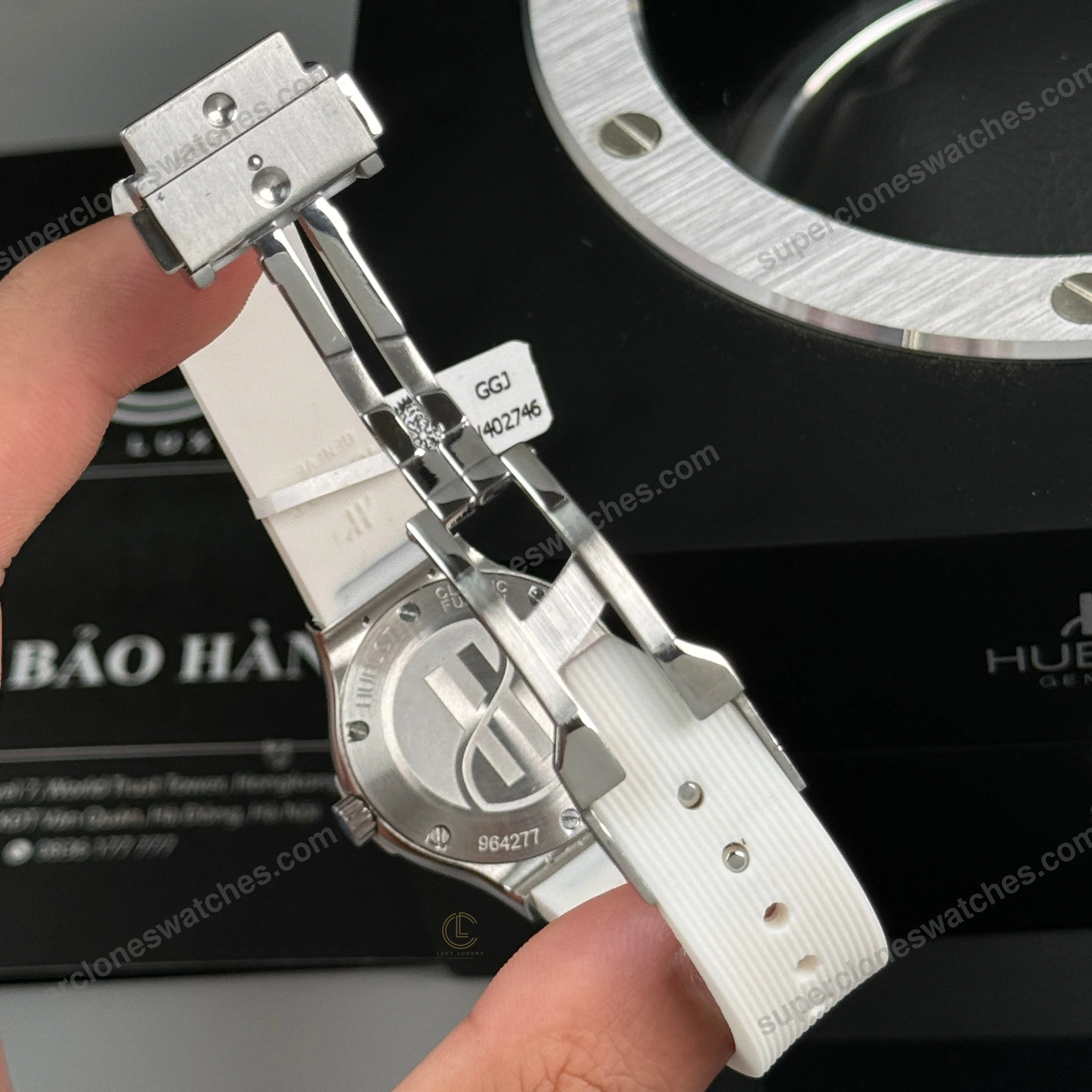 Super-Clone-Hublot-Classic-Fusion-Diamonds-Moissanite-Pave-33mm-White-Dial-–-H-6