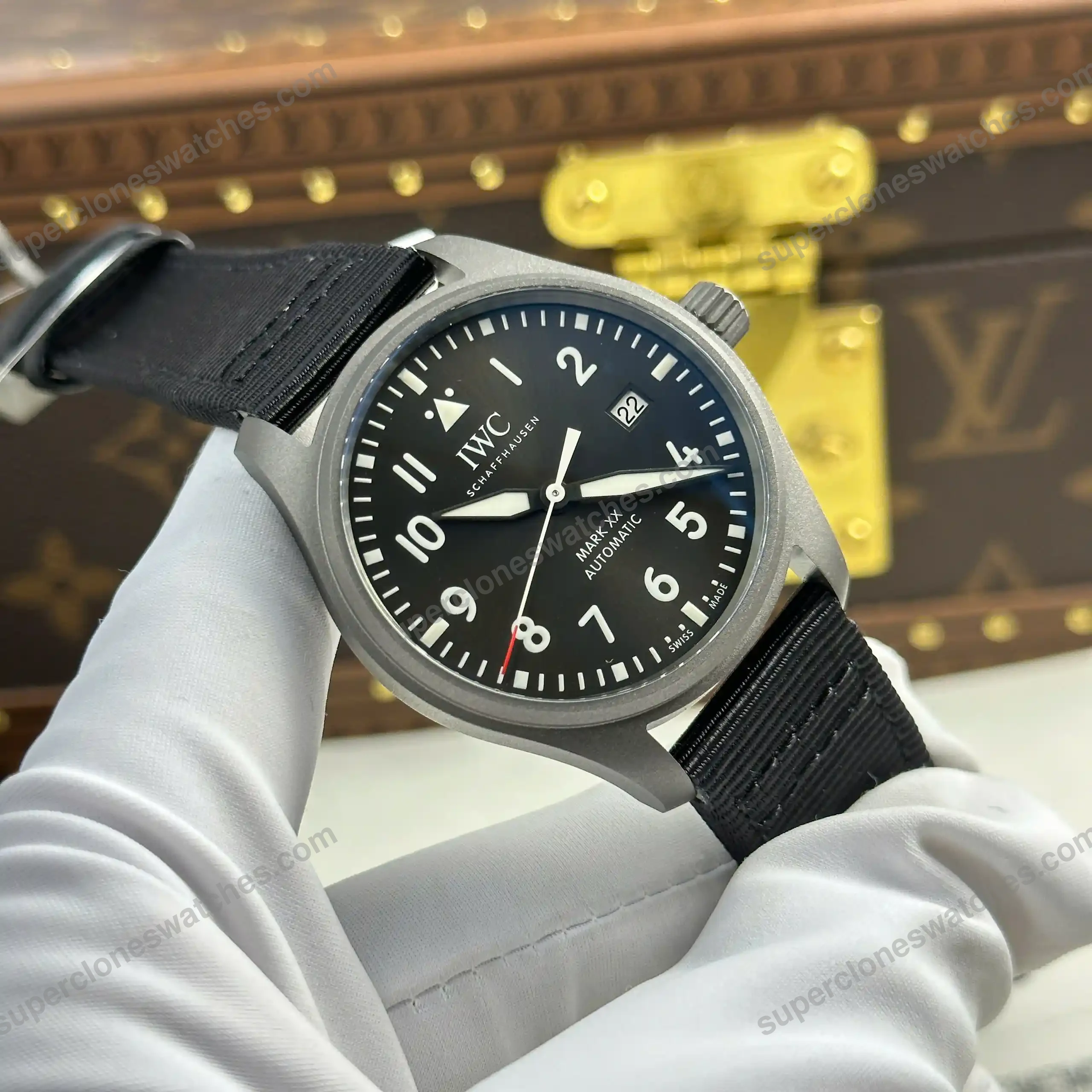 Super-Clone-IWC-Pilot8217s-Mark-XX-Patrouille-Suisse-IW328209-Titanium-4