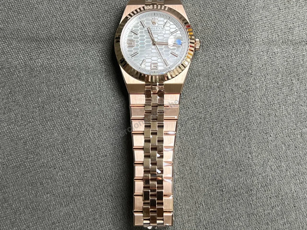 Super-Clone-Rolex-Land-Dweller-40-mm-Everose-gold-2025-2