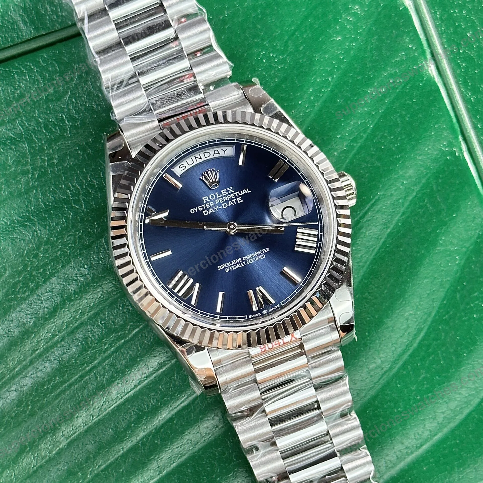 Super-Clone-Rolex-Day-Date-Blue-Dial-228239-0007-40-mm-4