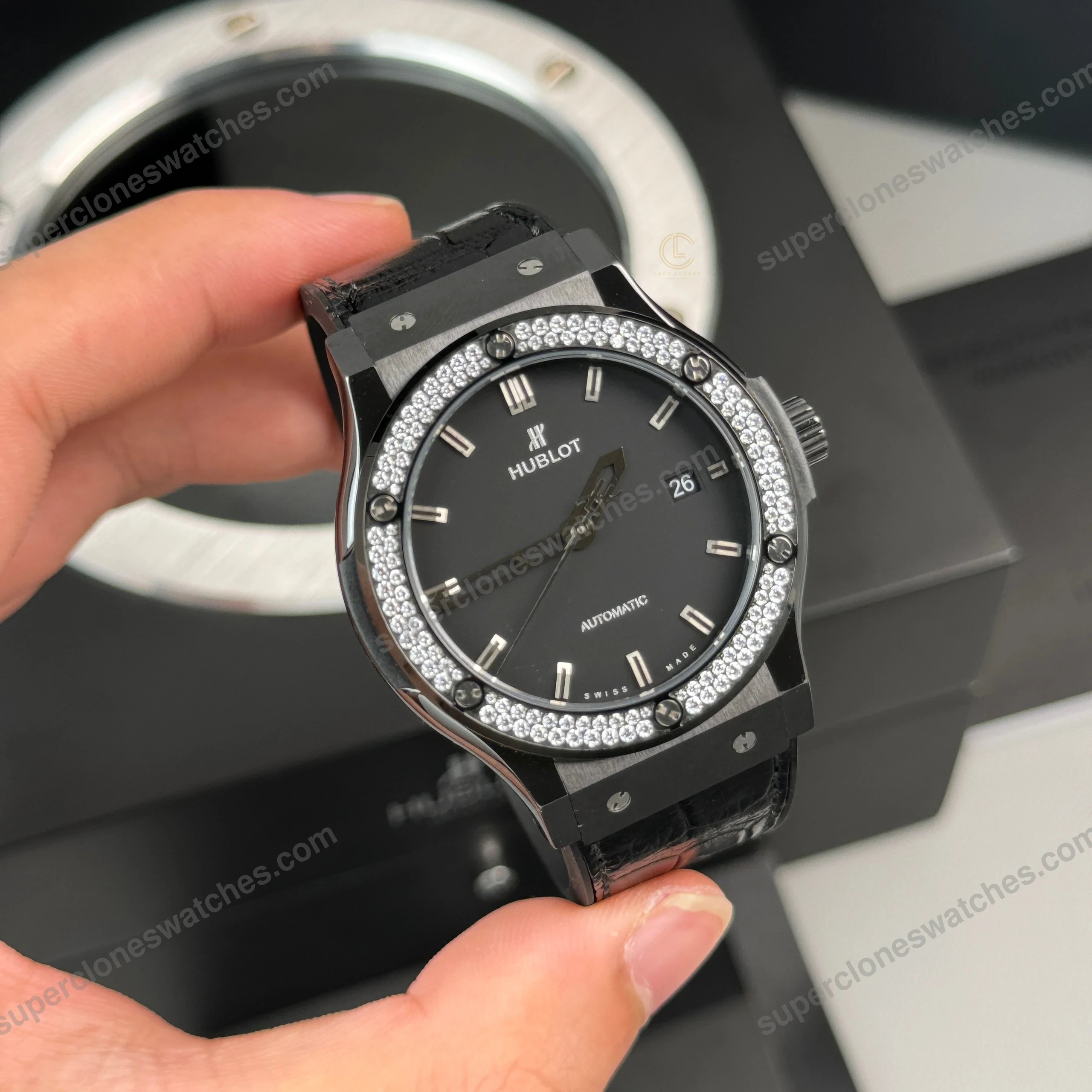 Super-Clone-Hublot-Classic-Fusion-Ceramic-Diamonds-42mm-Black-Dial-JJZ-Base-–-2