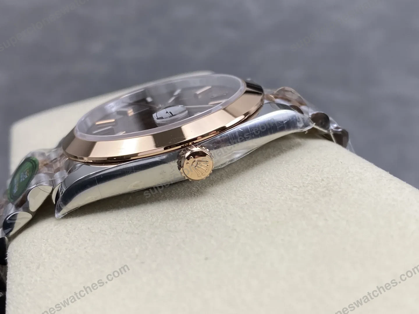 super-clone-rolex-datejust-chocolate-dial-126201-jubilee-36-mm-view-7