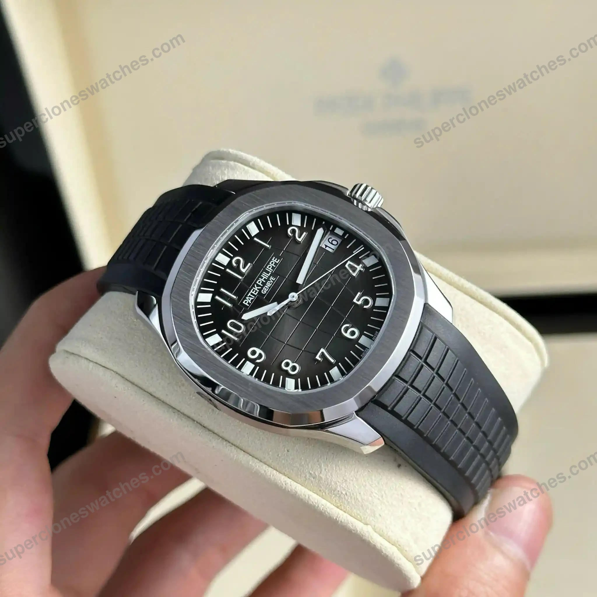 Super-Clone-Patek-Philippe-Aquanaut-5167A-001-Grey-Dial-V3-Update-4