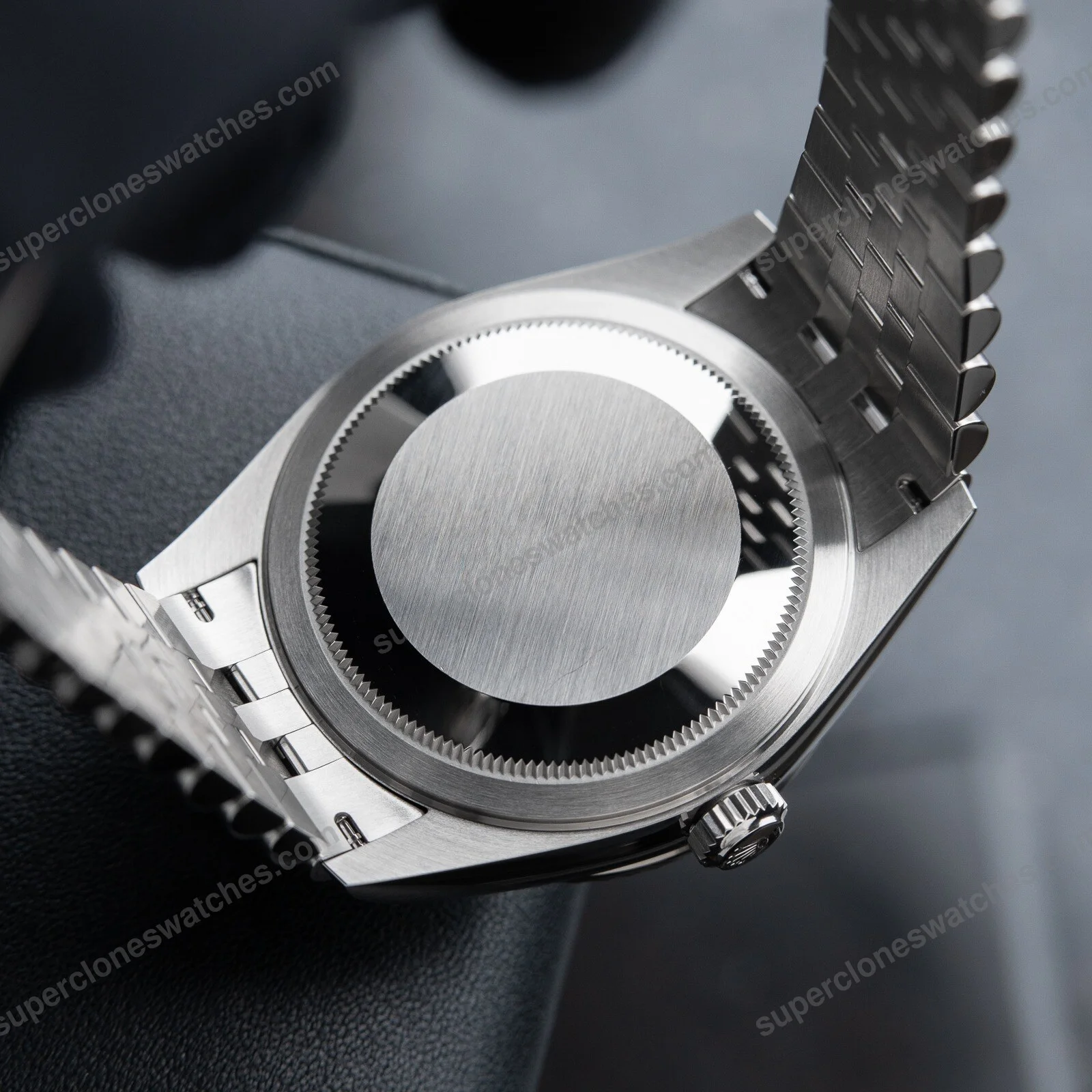 Super-Clone-Rolex-Sky-Dweller-Bright-black-Dial-336934-Jubilee-12