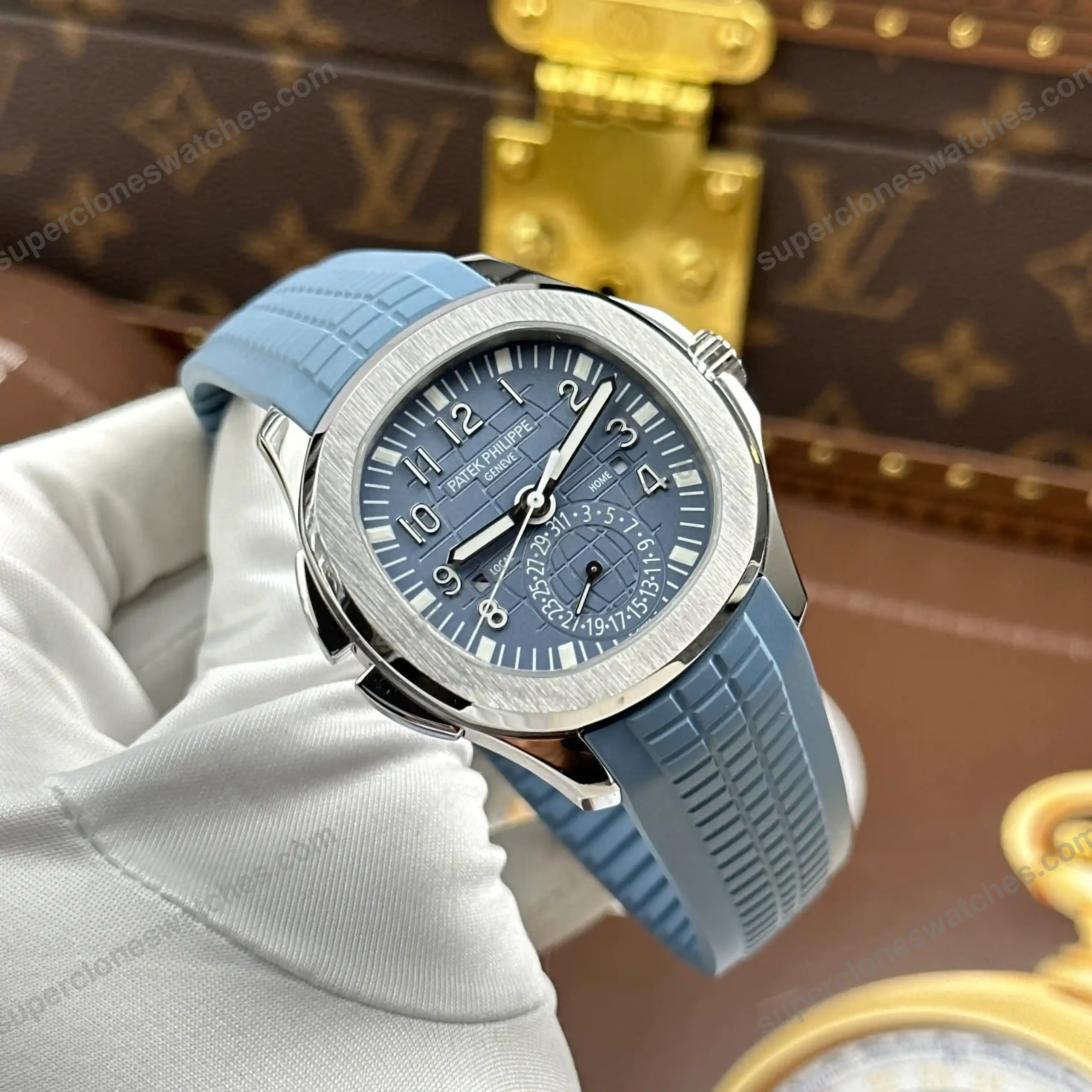 Super-Clone-Patek-Philippe-Aquanaut-5164G-001-Brand-New-3