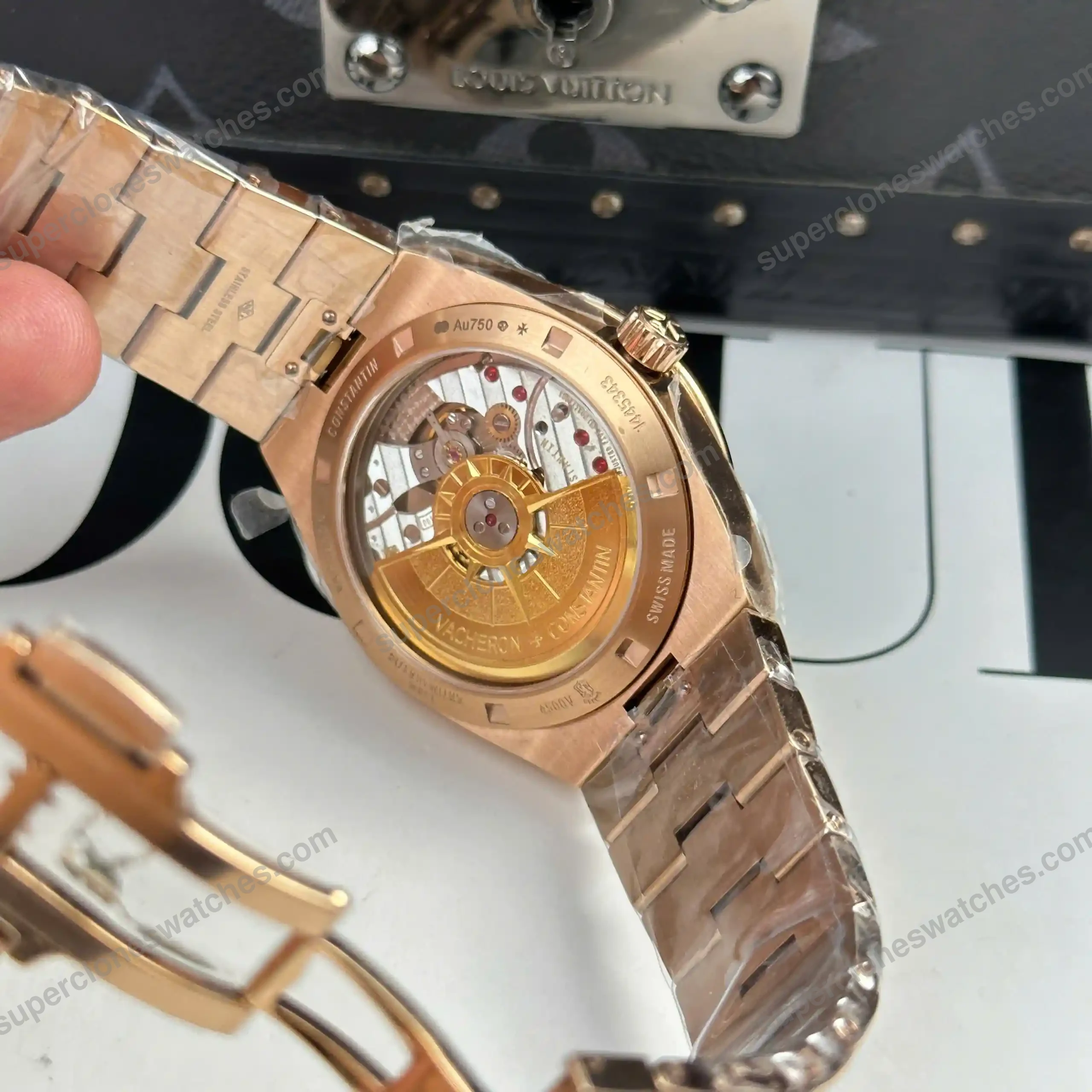 Super-Clone-Vacheron-Constantin-Overseas-4500V000R-B127-41mm-6