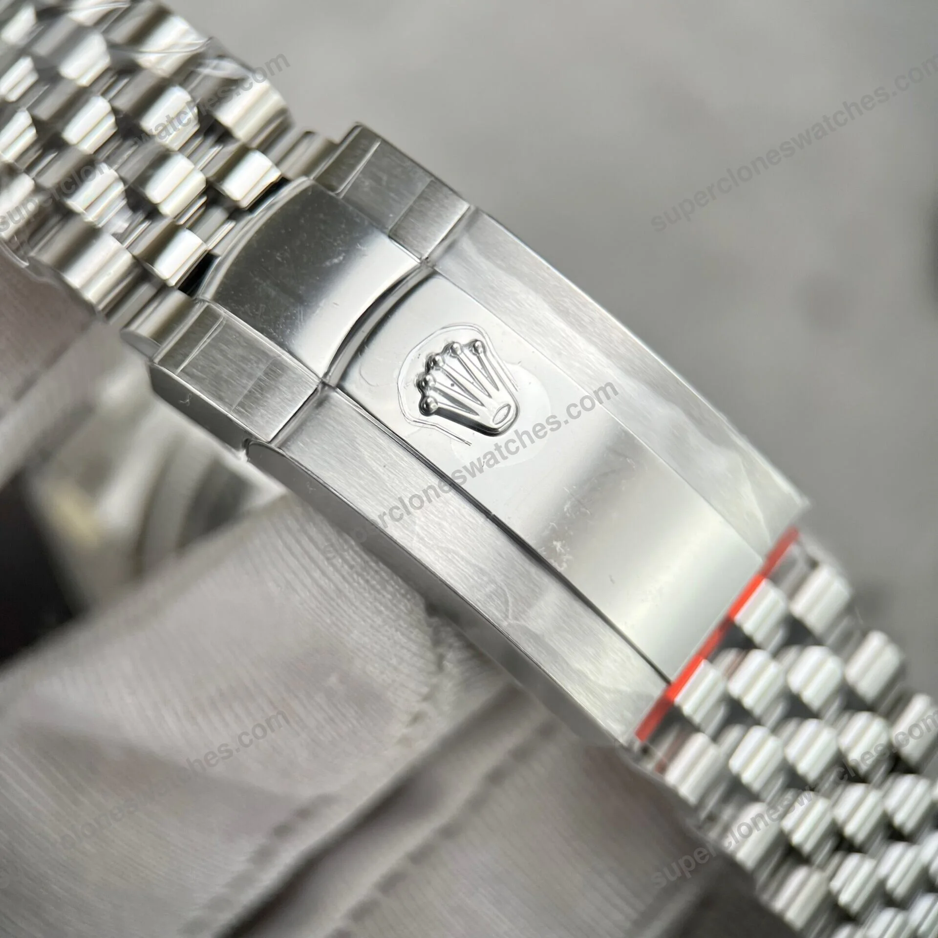 Super-Clone-Rolex-Datejust-White-Roman-Dial-126334-0024-41-mm-9