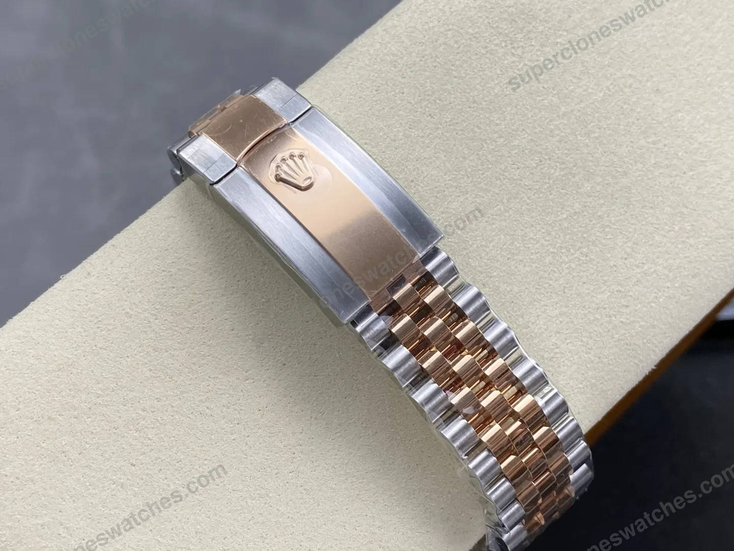 super-clone-rolex-datejust-chocolate-dial-126201-jubilee-36-mm-view-9