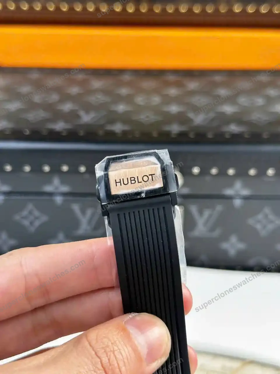 Super-Clone-Hublot-Big-Bang-Unico-King-Gold-Ceramic-421.OM_.1180.RX-42mm-4