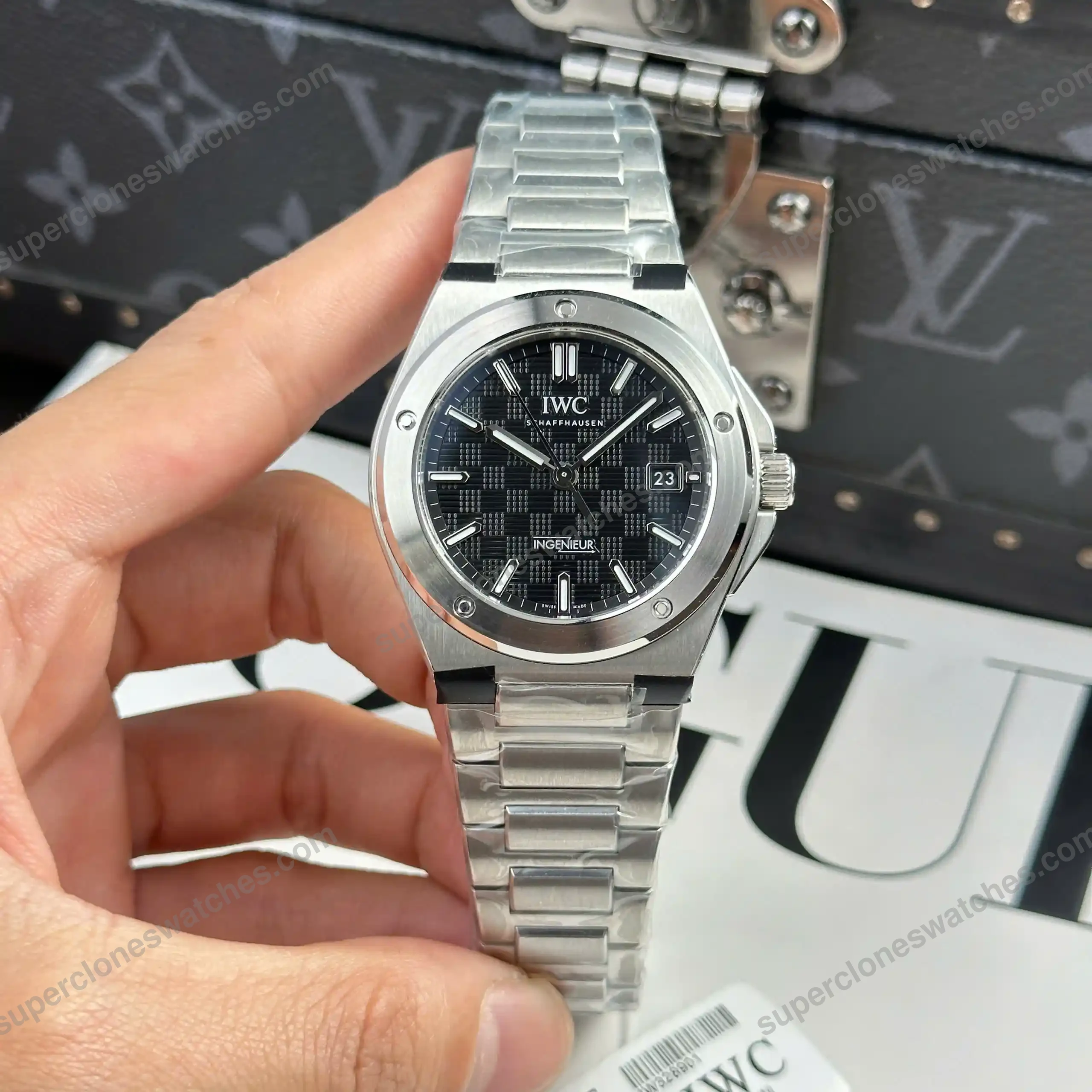Super-Clone-IWC-Ingenieur-Automatic-IW328901-40mm-2