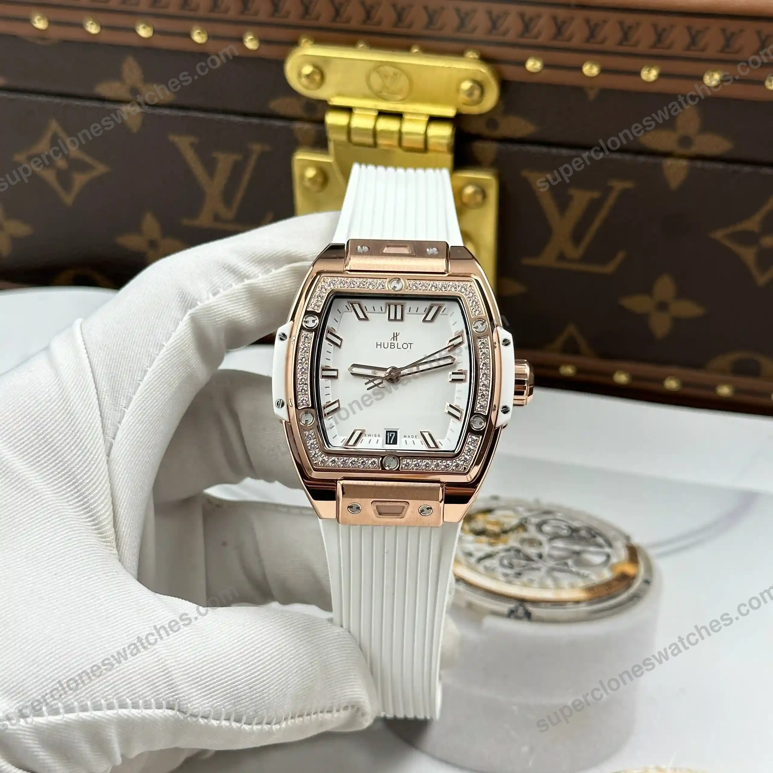 Super-Clone-Hublot-Spirit-Of-Big-Bang-Titanium-White-Diamonds-665.OE_.2080.RW_.120-3